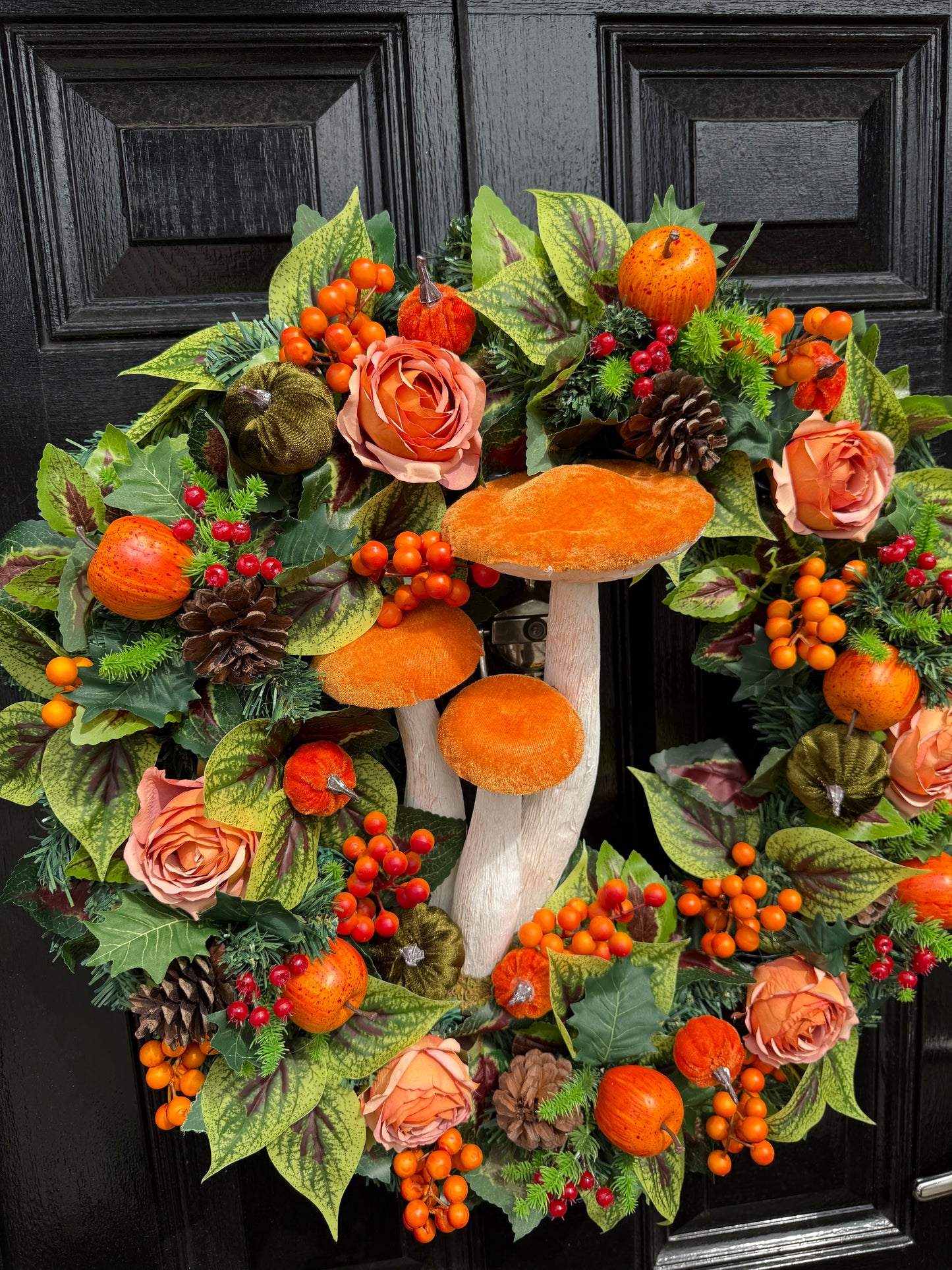 60cm DELUXE GIANT ORANGE TOADSTOOL  WOODLAND MIXED FOLIAGE AUTUMN WREATH