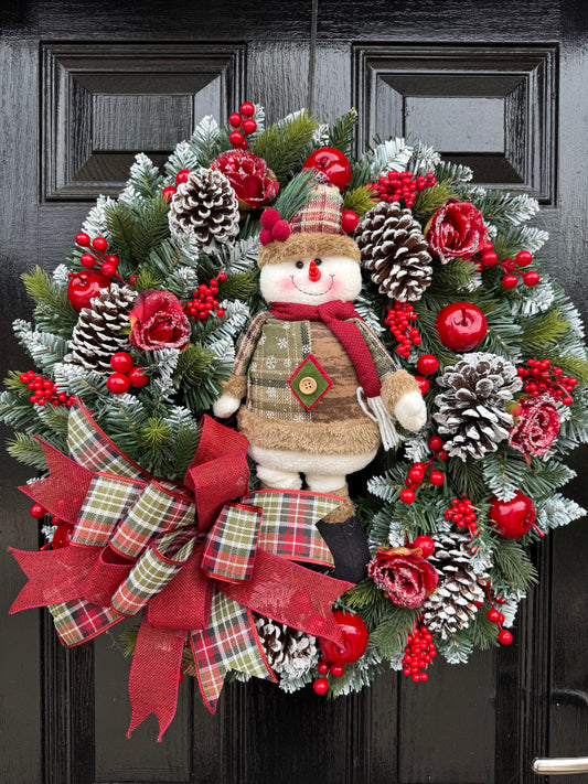 60cm DELUXE TRADITIONAL SNOWMAN FOLIAGE BERRY WREATH