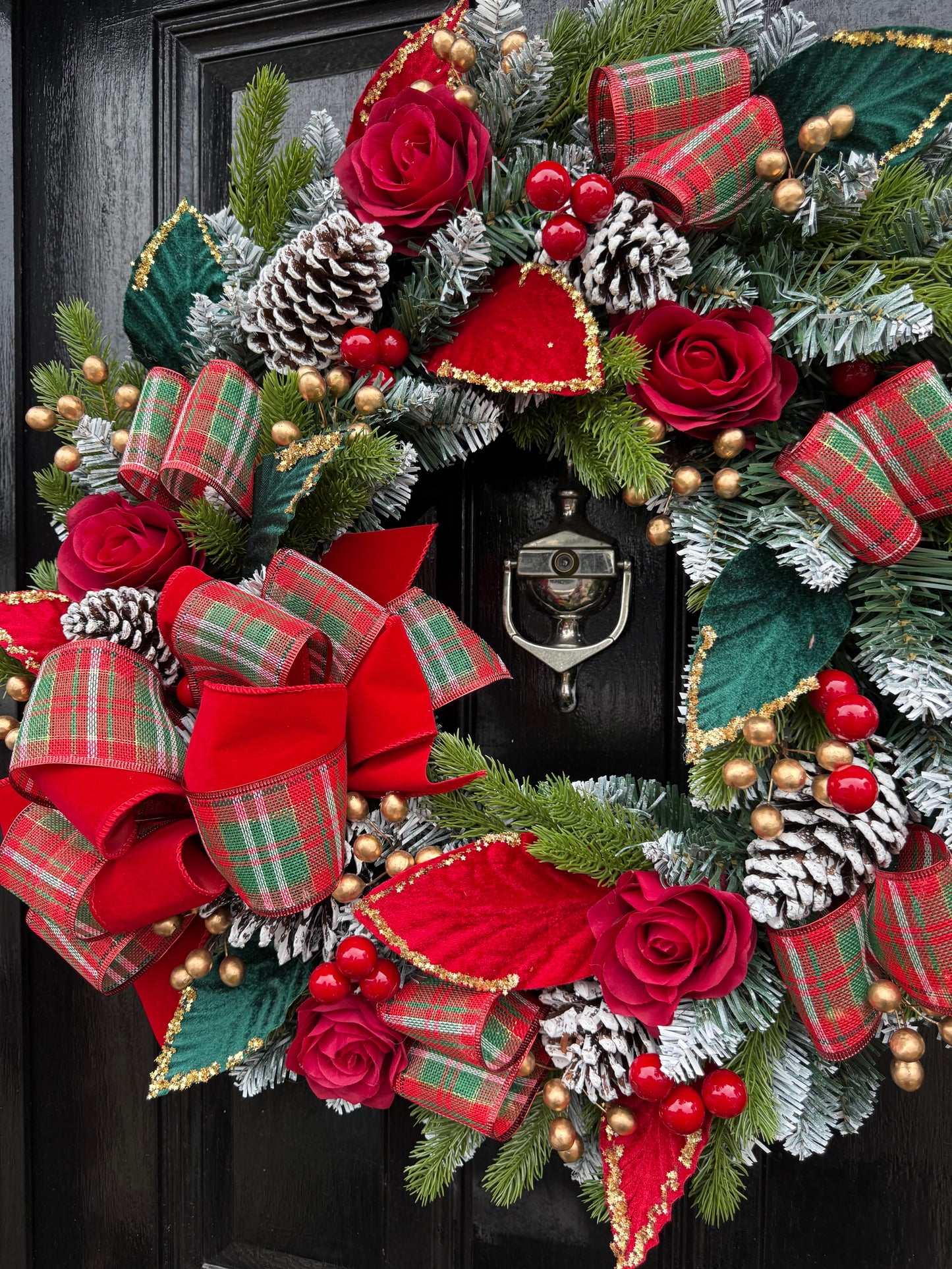 60cm TARTAN TRADITIONAL RED GREEN GOLD MIXED WREATH