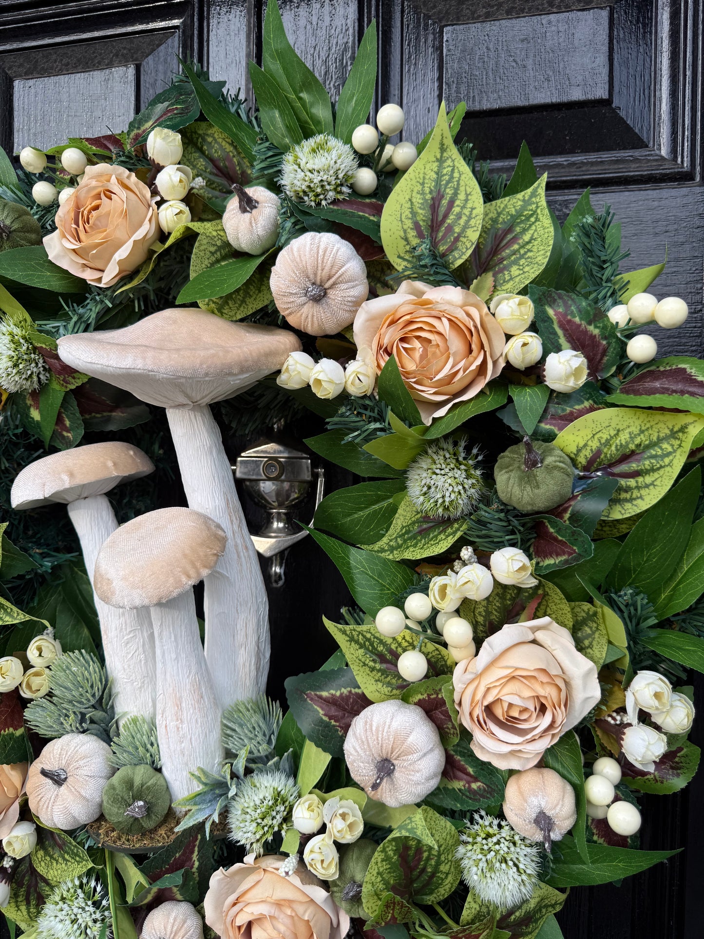 60cm DELUXE GIANT NEUTRAL IVORY TOADSTOOL  WOODLAND MIXED FOLIAGE AUTUMN WREATH