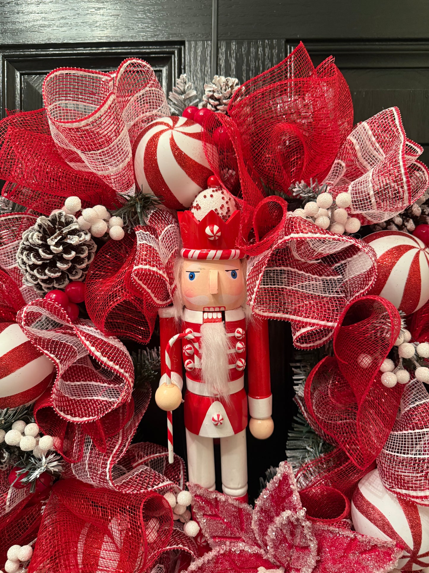60cm FROSTED NUTCRACKER CANDY CANE MIXED WREATH - IMMEDIATE DESPATCH