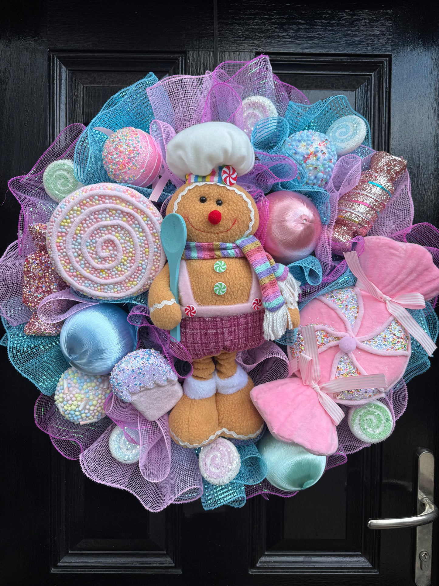 65cm DELUXE PASTEL GINGERBREAD WREATH - IMMEDIATE DISPATCH
