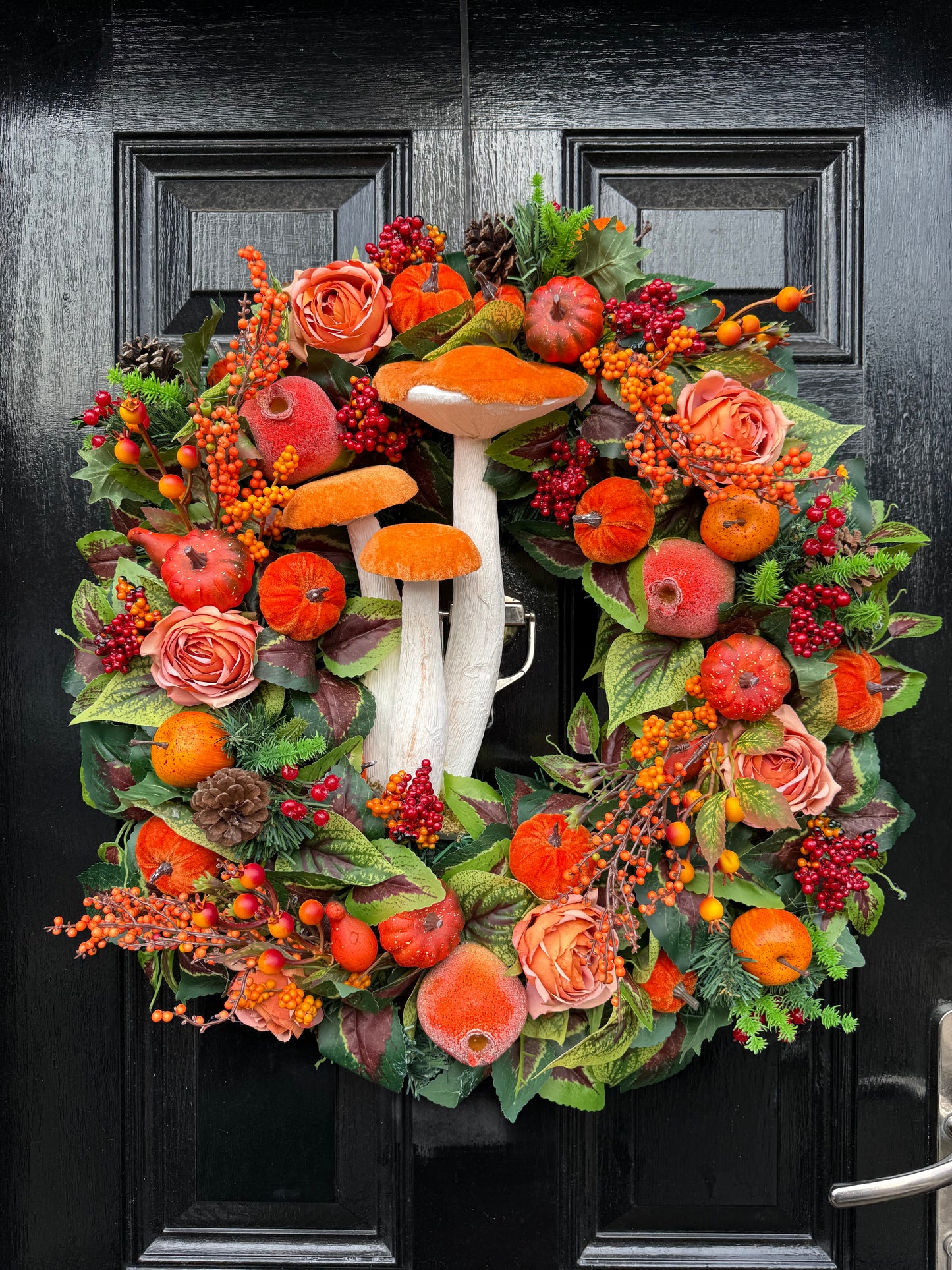 60cm DELUXE GIANT ORANGE TOADSTOOL  WOODLAND MIXED FOLIAGE AUTUMN WREATH