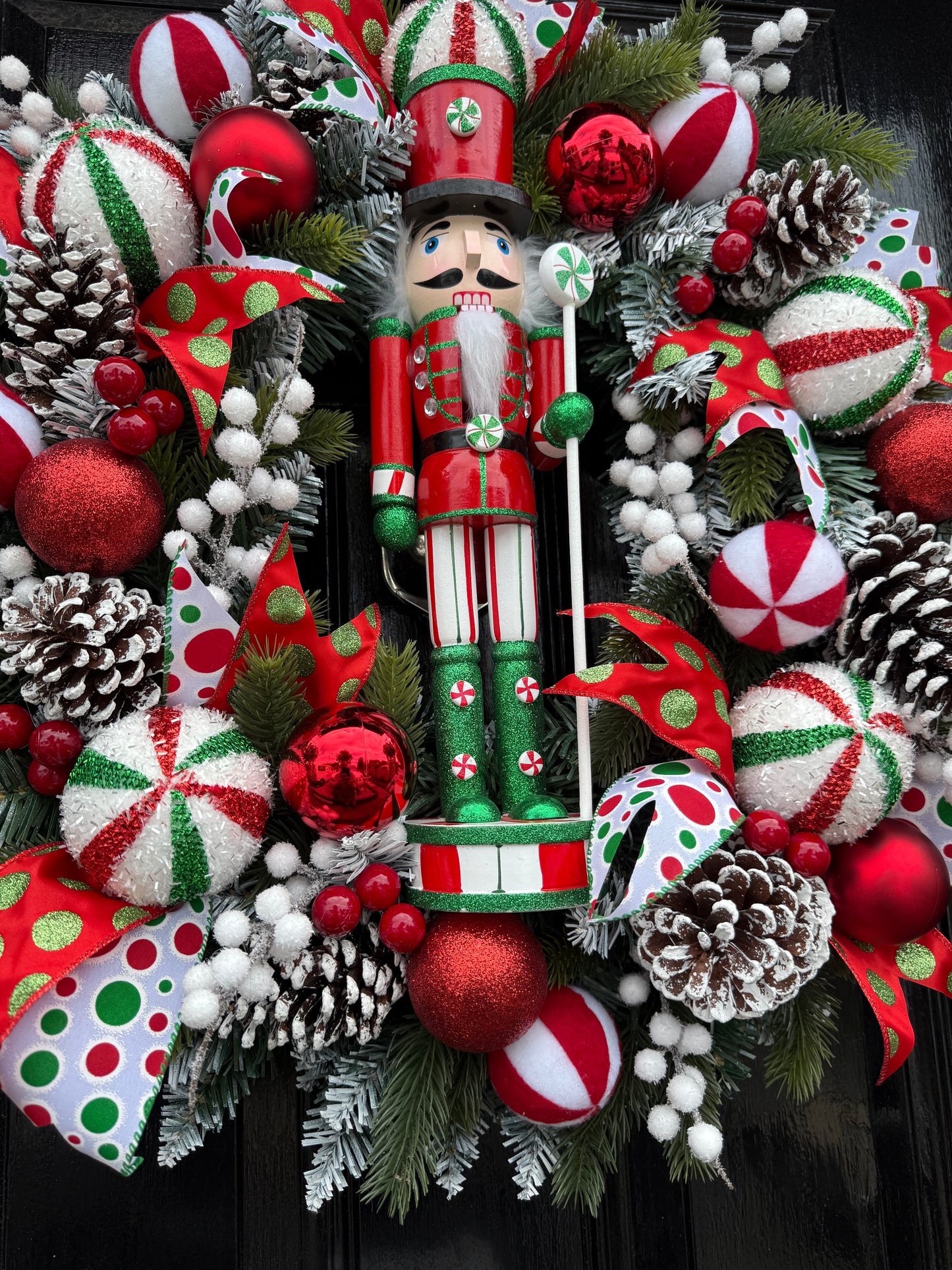 65cm FROSTED NUTCRACKER CANDY CANE MIXED WREATH - IMMEDIATE DESPATCH