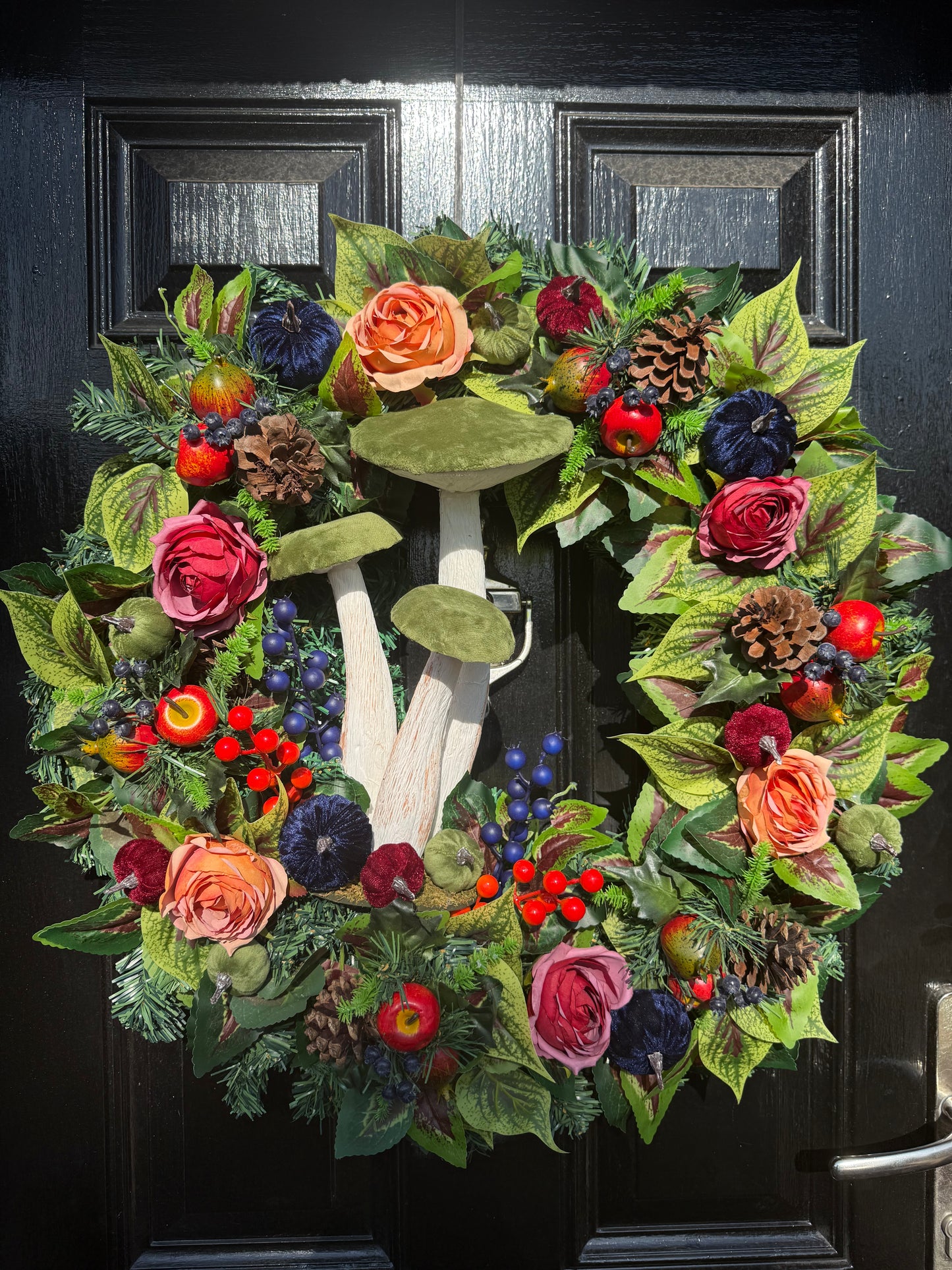 60cm DELUXE GIANT GREEN TOADSTOOL  WOODLAND MIXED FOLIAGE AUTUMN WREATH