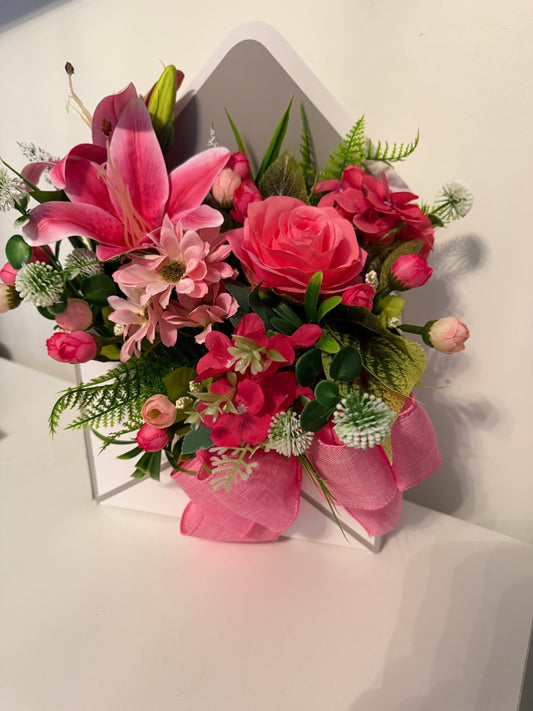 MOTHERS DAY ENVELOPE BOX PINK MIX