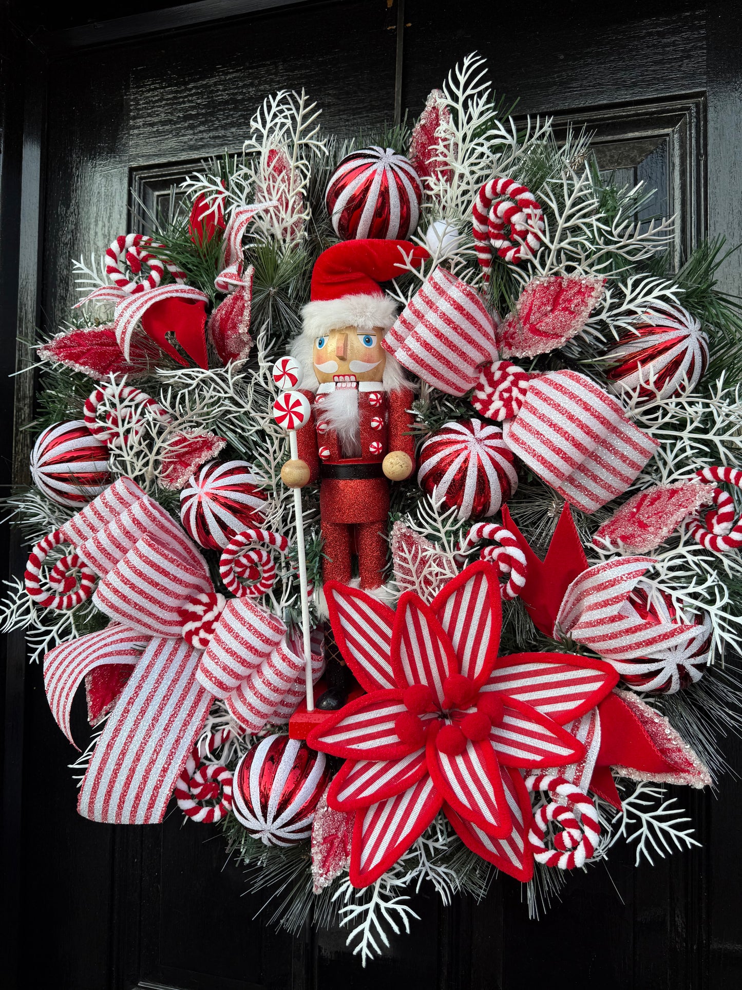 65cm FROSTED CANDY CANE NUTCRACKER MIXED WREATH - IMMEDIATE DESPATCH