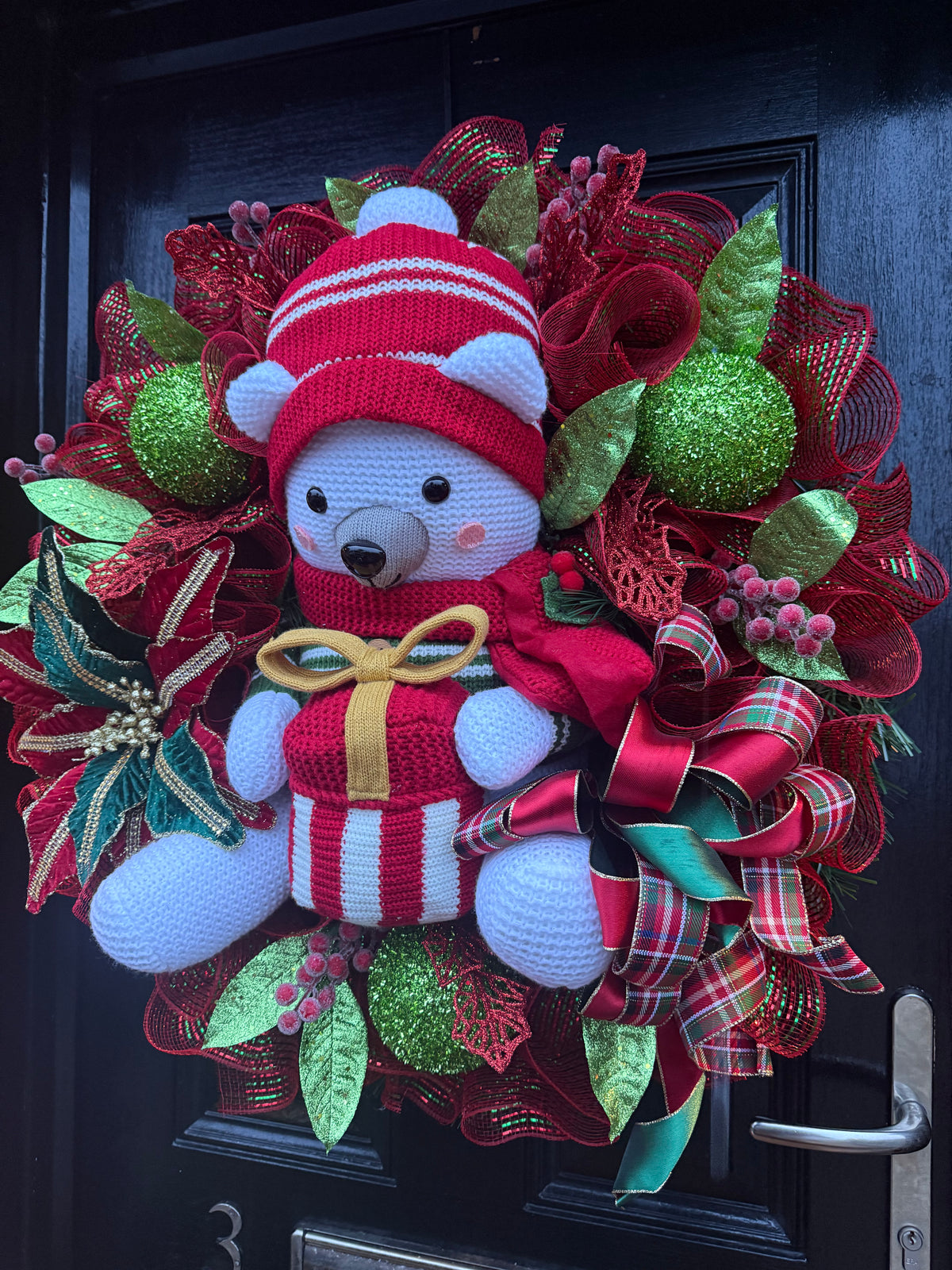 70cm GIANT DELUXE CHRISTMAS POLAR BEAR GREEN RED GOLD MIXED WREATH - IMMEDIATE DISPATCH