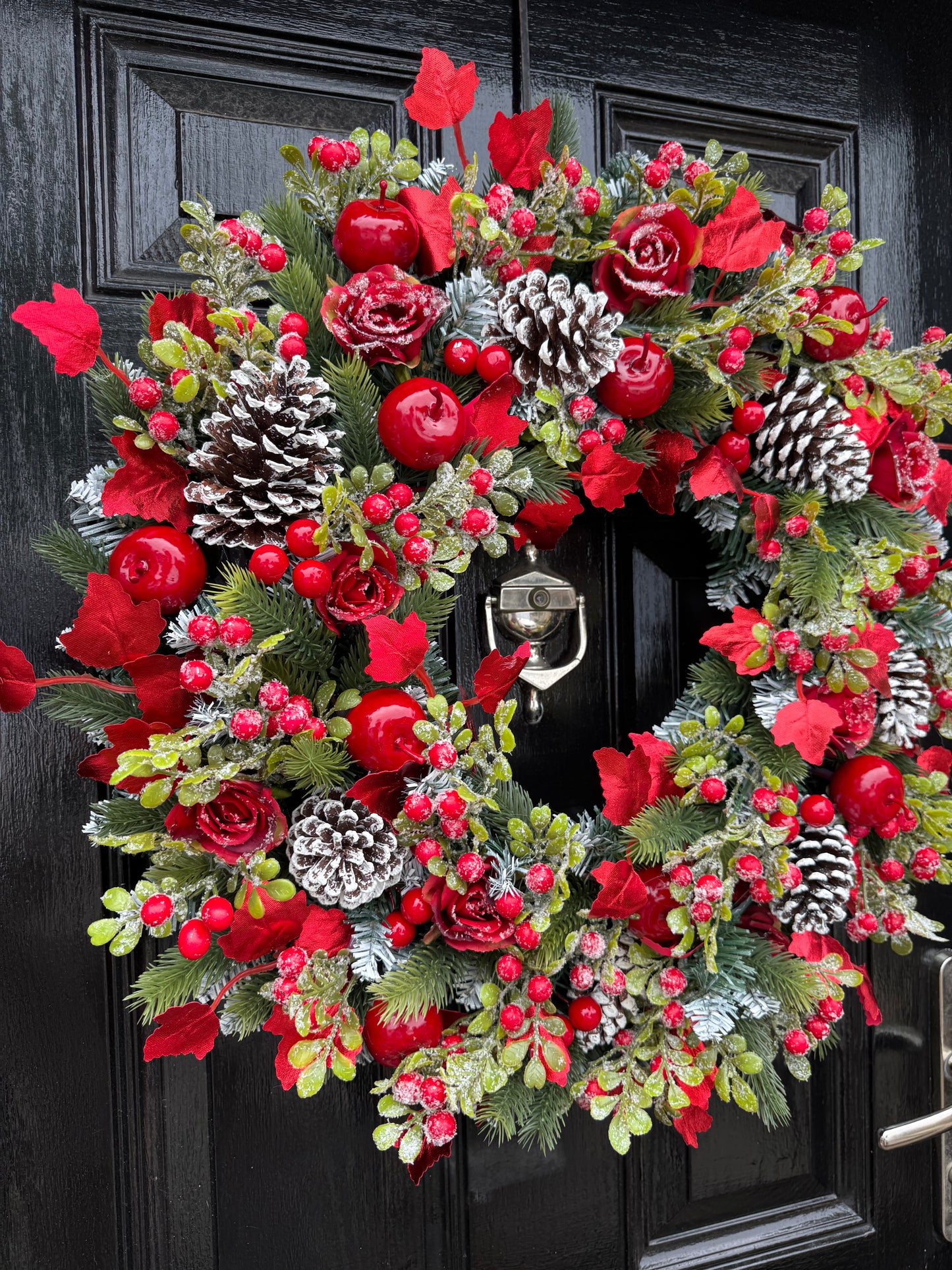 60cm DELUXE TRADITIONAL ROSE BERRY APPLE FOLIAGE WREATH