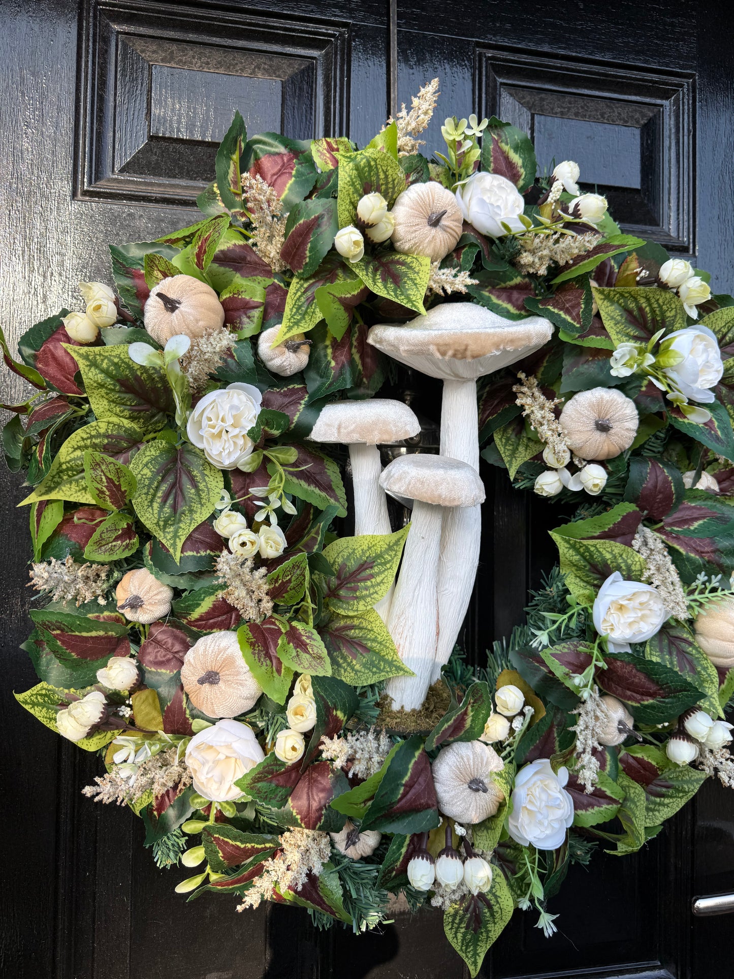 60cm DELUXE GIANT NEUTRAL IVORY TOADSTOOL  WOODLAND MIXED FOLIAGE AUTUMN WREATH