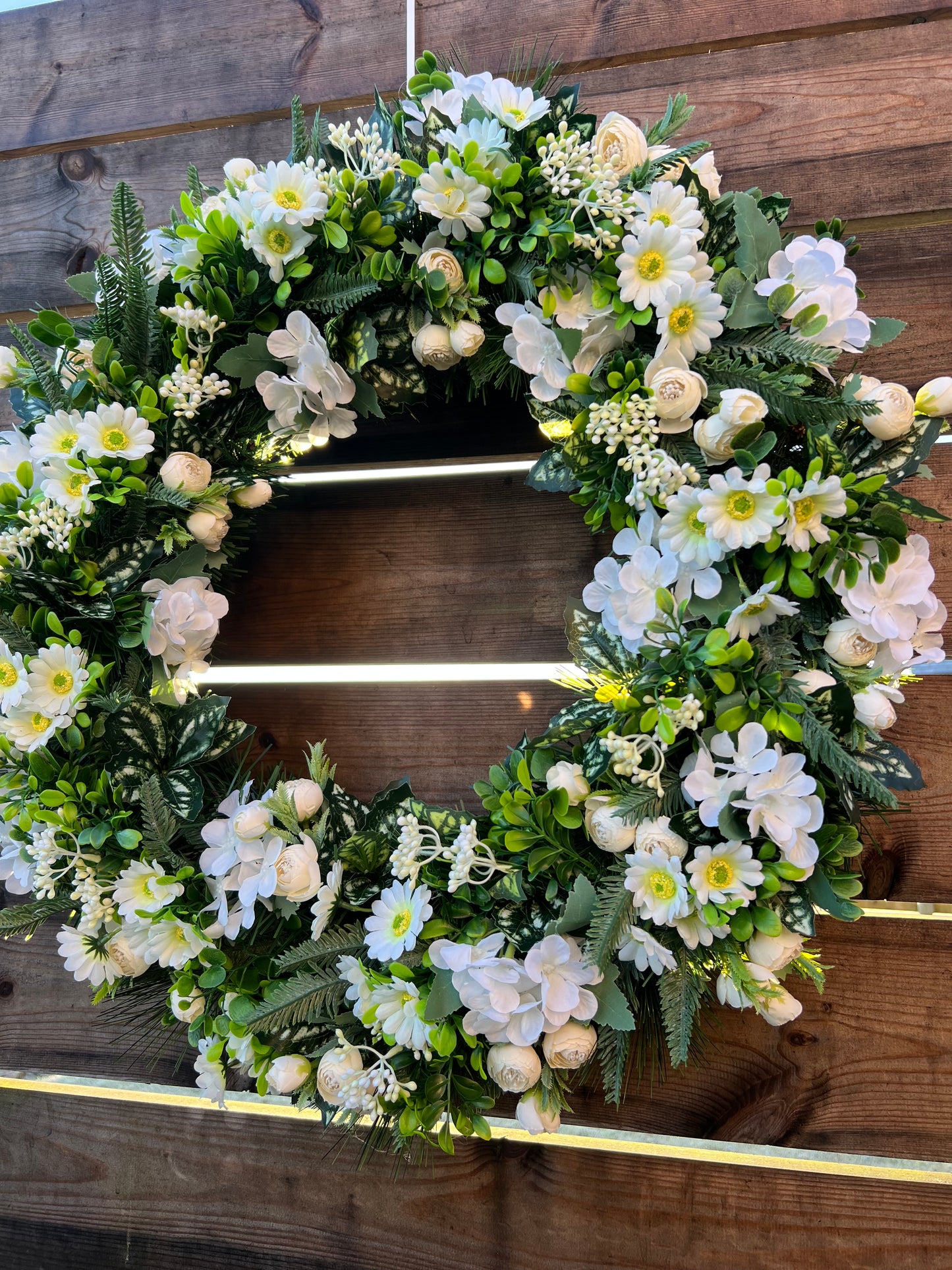 65cm NEUTRALS/IVORY FOLIAGE DELUXE MIX WREATH