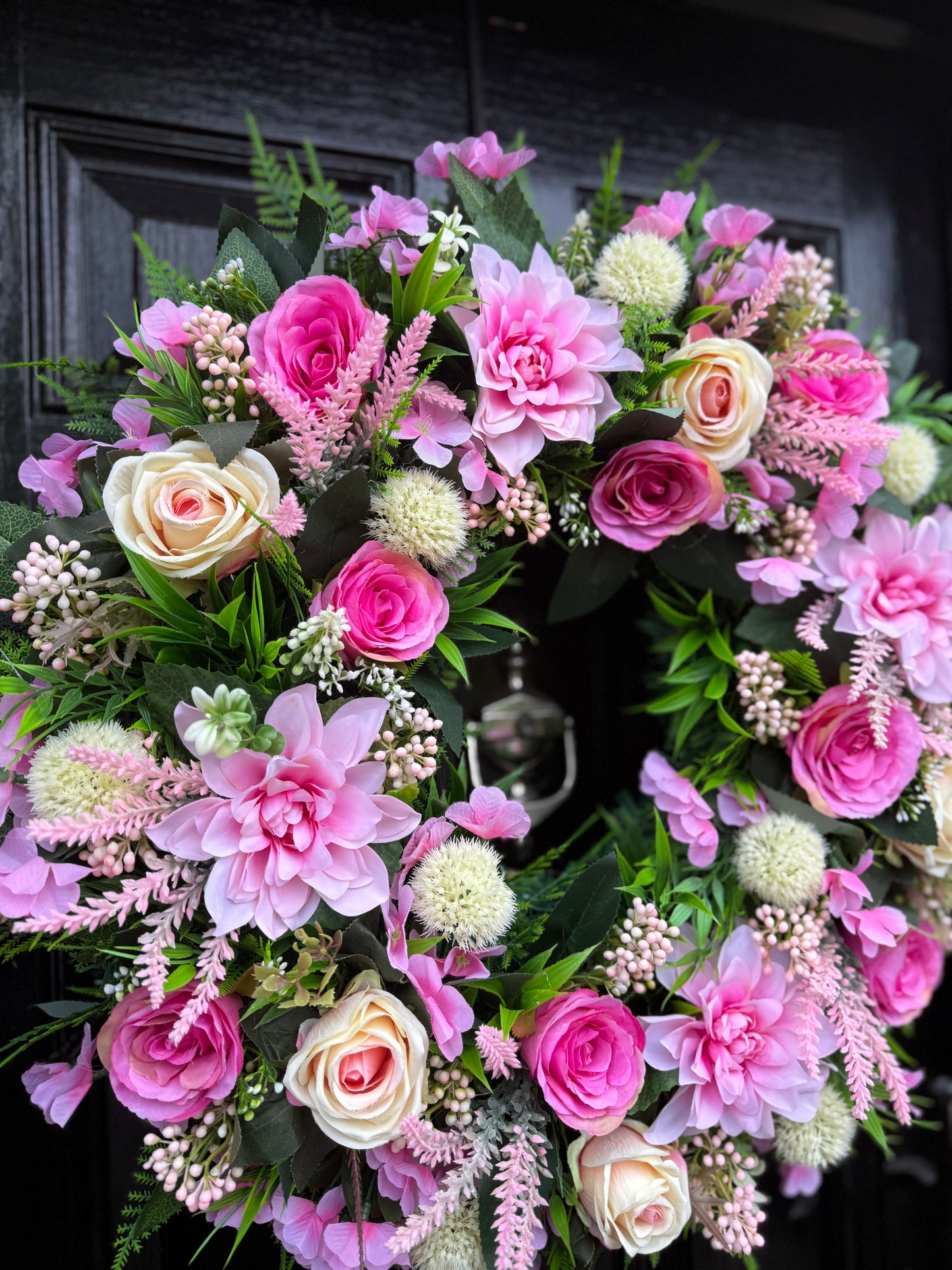 60cm DELUXE THICK FOLIAGE AND MIXED PINK ROSE/DAHLIA WREATH