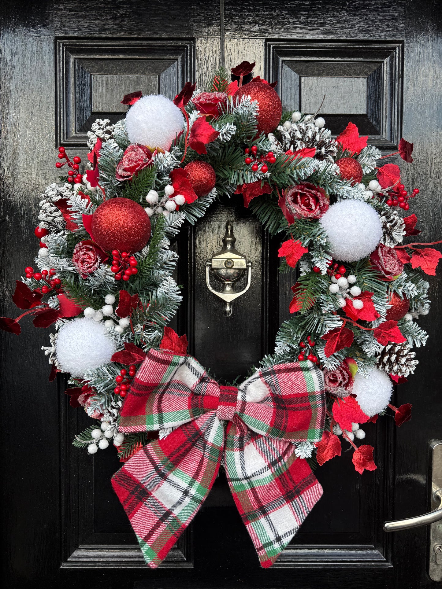 60cm TARTAN BOW TRADITIONAL WREATH - IMMEDIATE DESPATCH