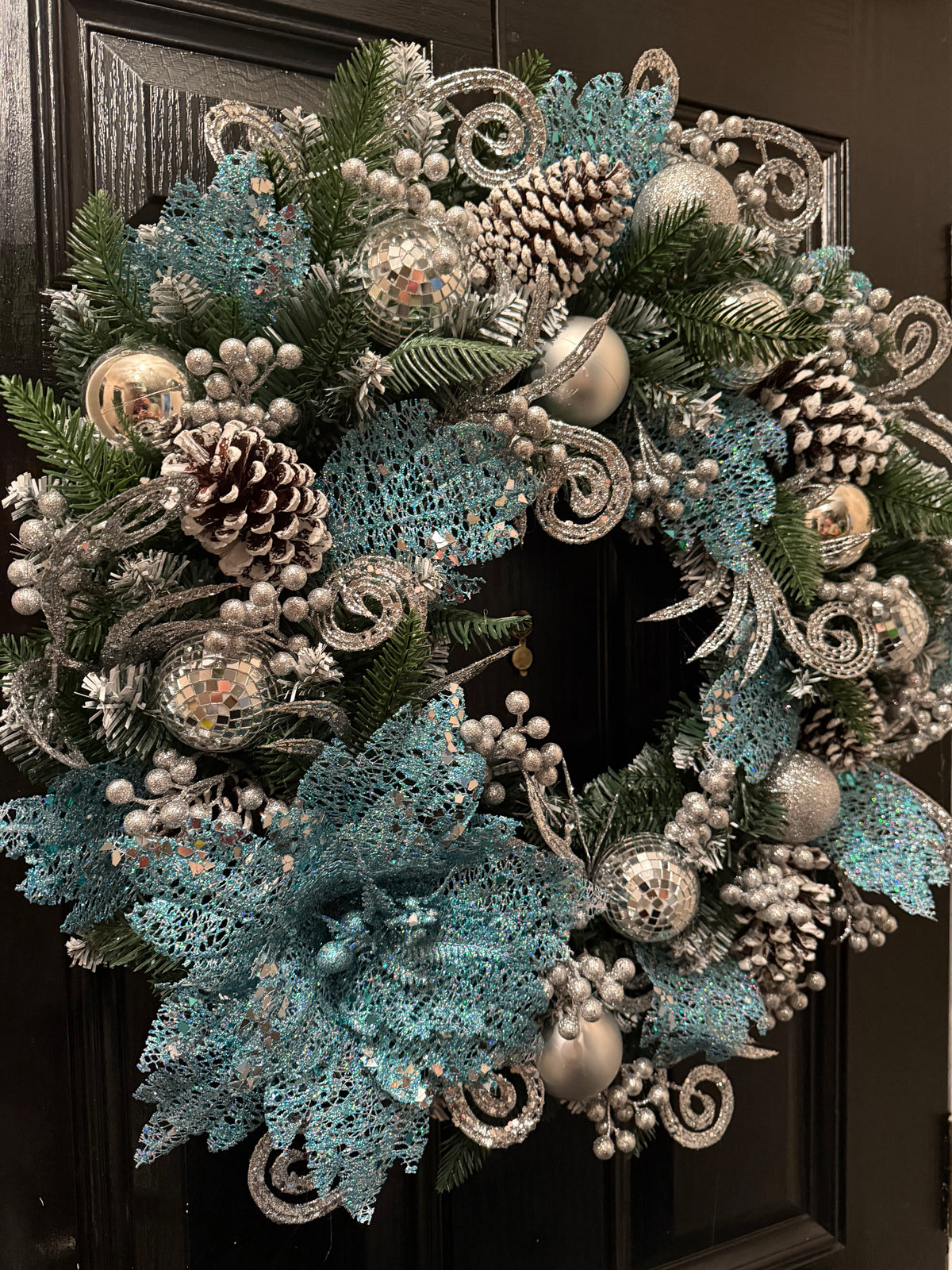 60cm FROSTED DELUCE ICE BLUE & SILVER MIRRORBALL GLITTER WREATH