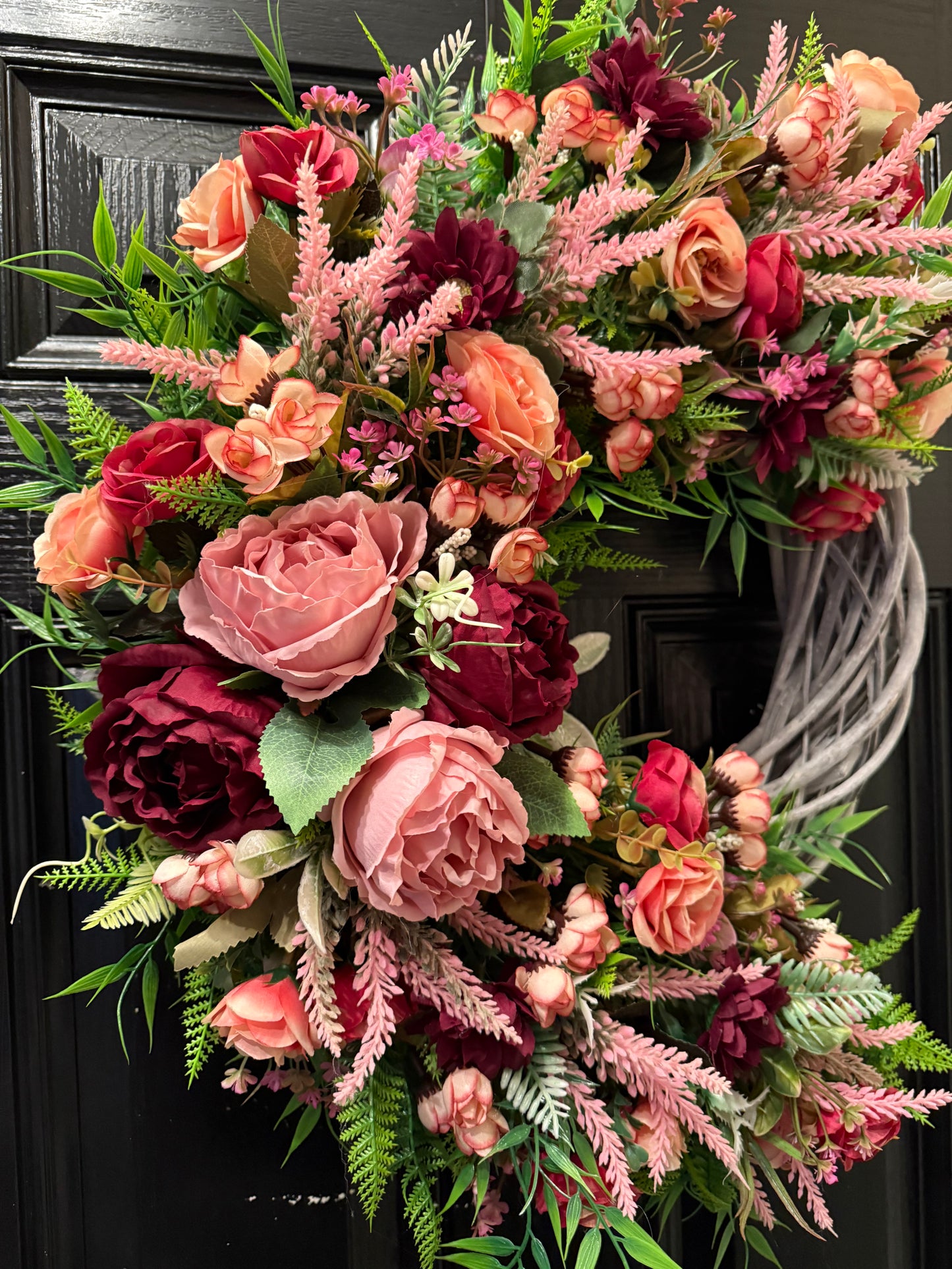MIXED PINKS AND BURGUNDY FOLIAGE ALL SEASON WICKER WREATH