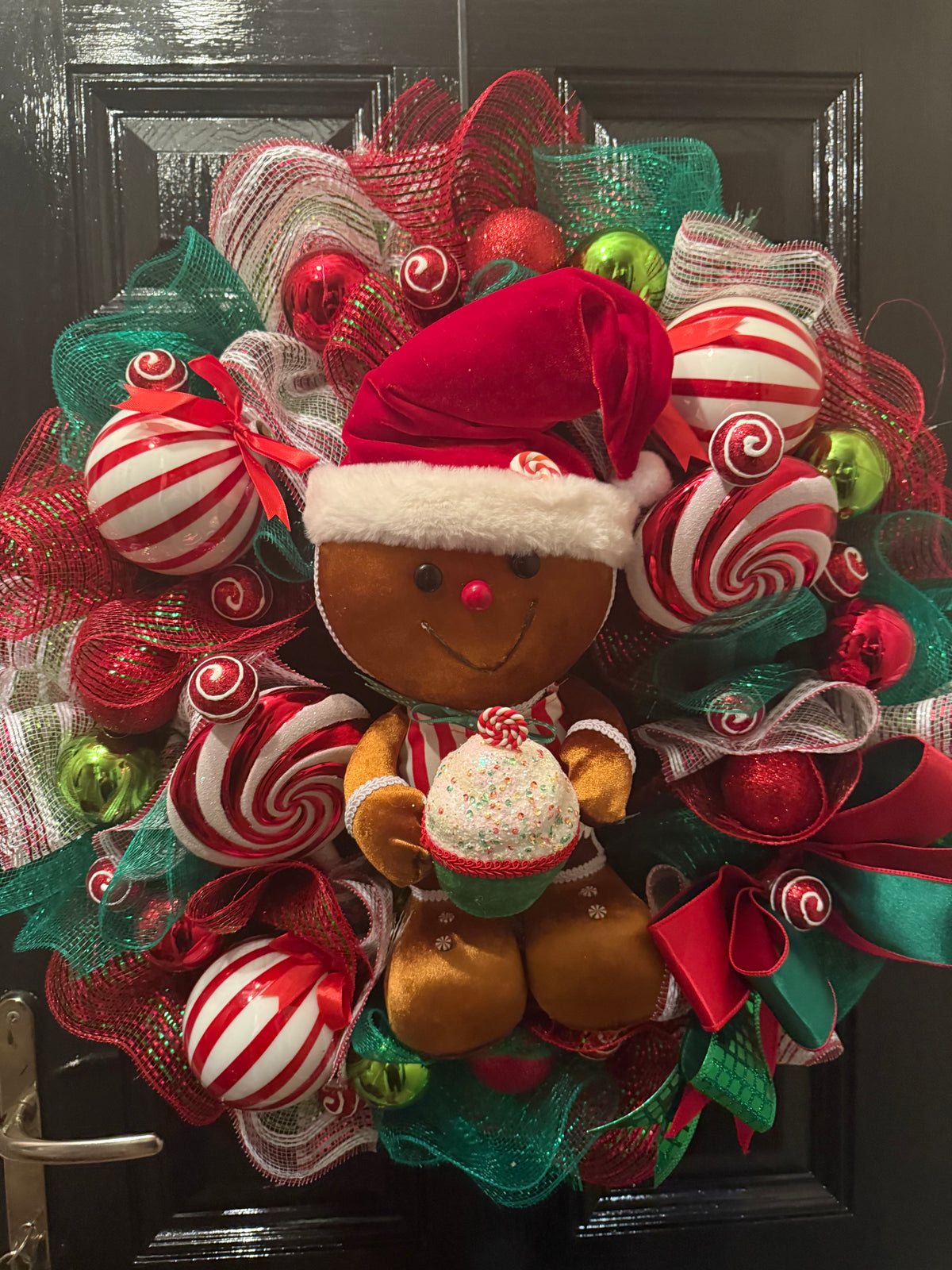 65cm DELUXE GINGEBREAD CANDYLAND MESH MIXED WREATH