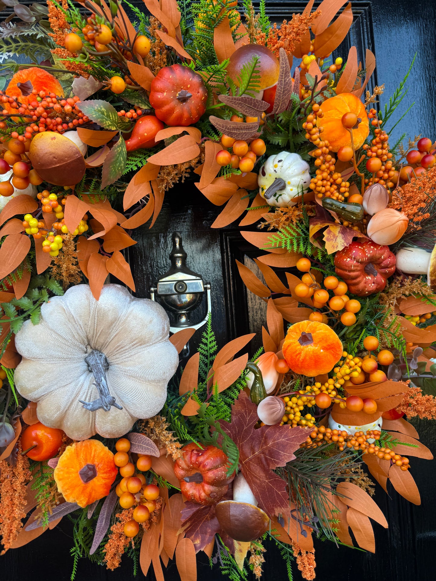 60cm DELUXE PUMPKIN WOODLAND MIXED FOLIAGE AUTUMN WREATH