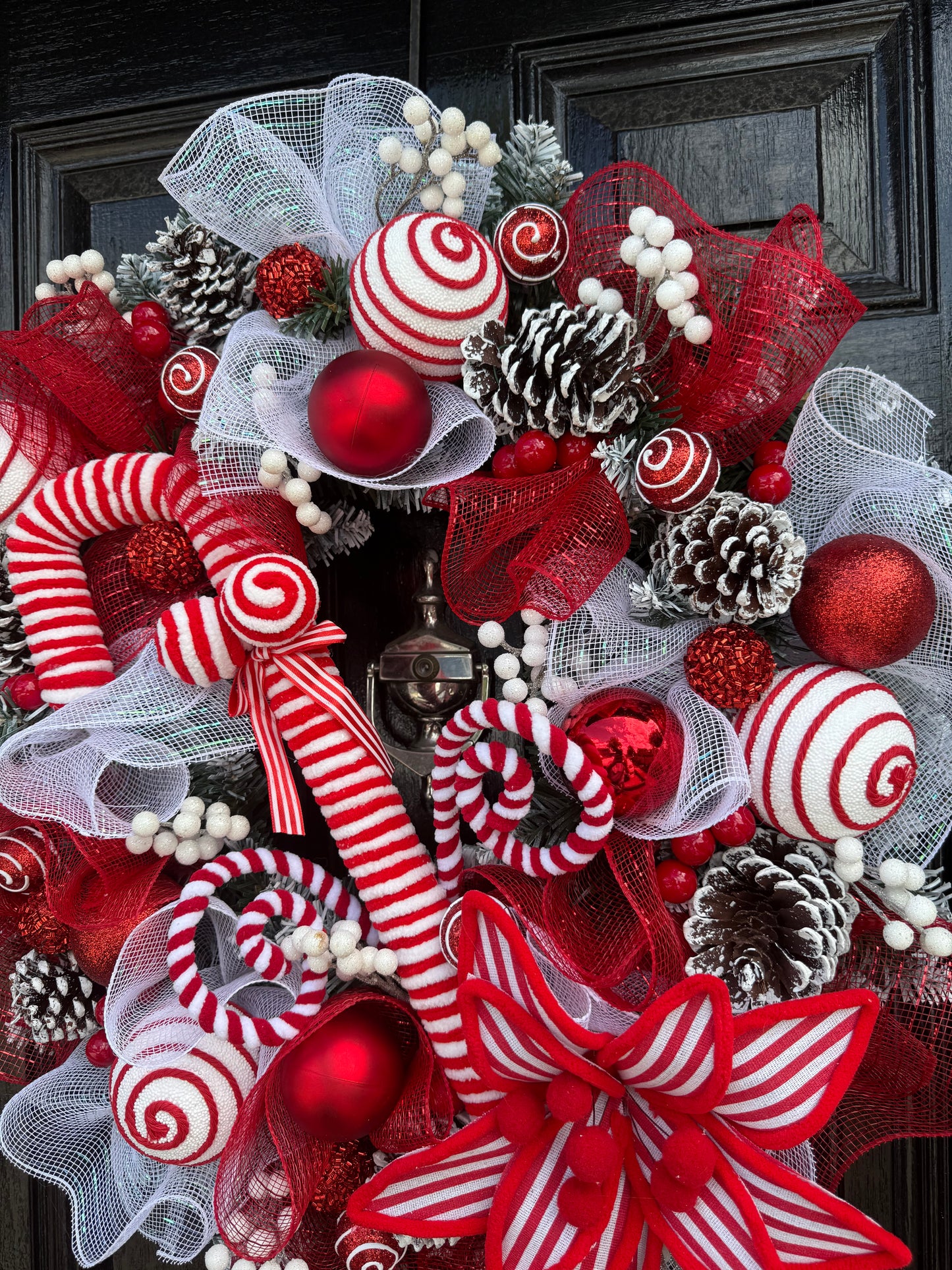 65cm FROSTED CANDY CANE MIXED WREATH - IMMEDIATE DESPATCH