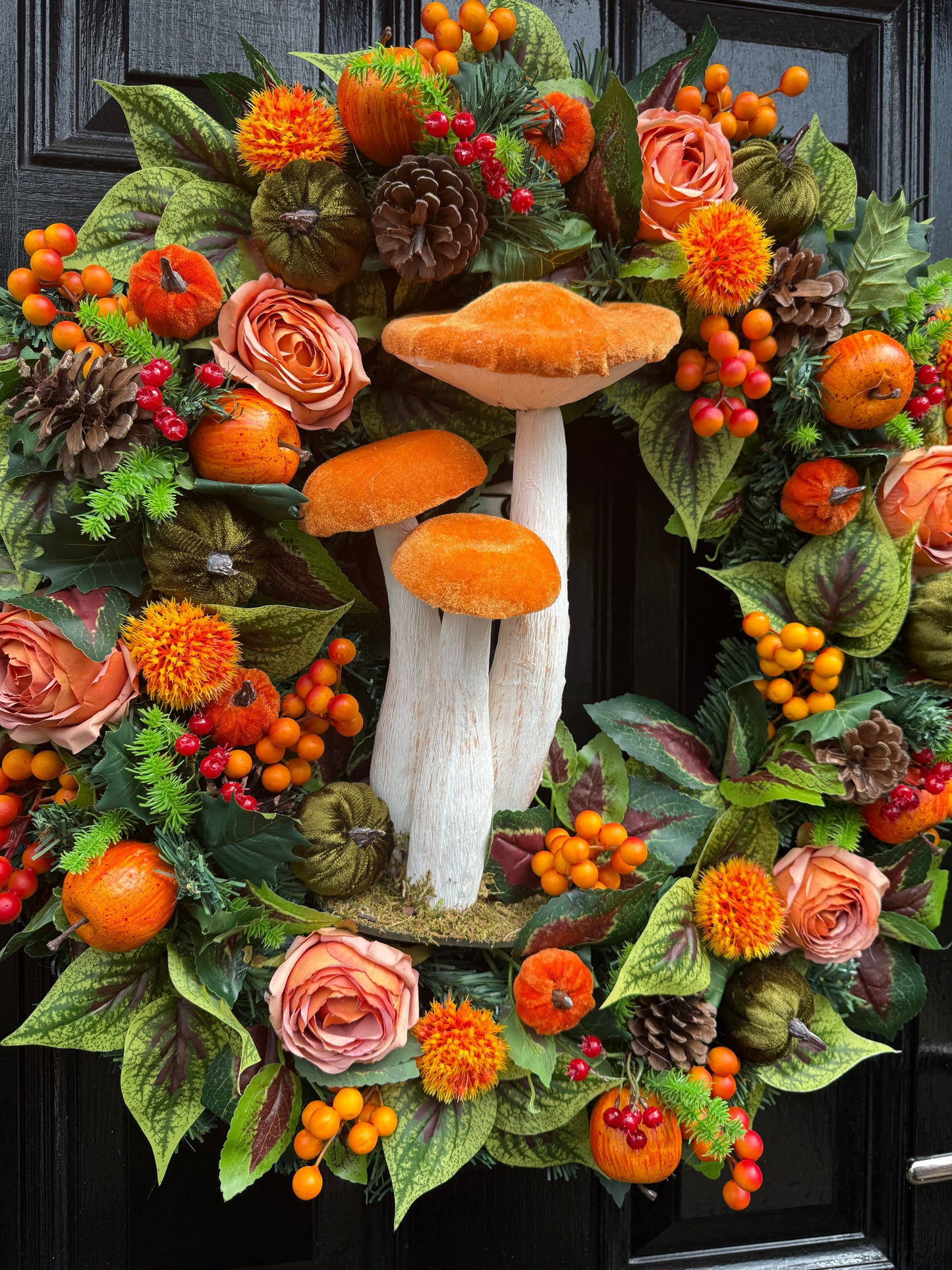 60cm DELUXE GIANT ORANGE TOADSTOOL  WOODLAND MIXED FOLIAGE AUTUMN WREATH