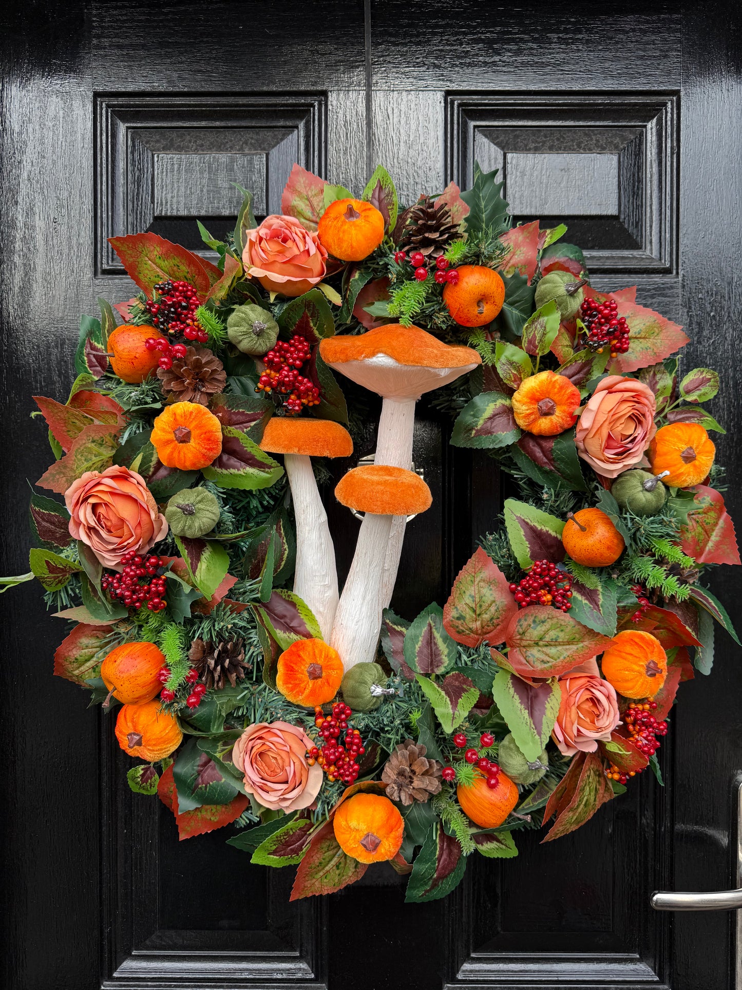 60cm DELUXE GIANT ORANGE TOADSTOOL  WOODLAND MIXED FOLIAGE AUTUMN WREATH