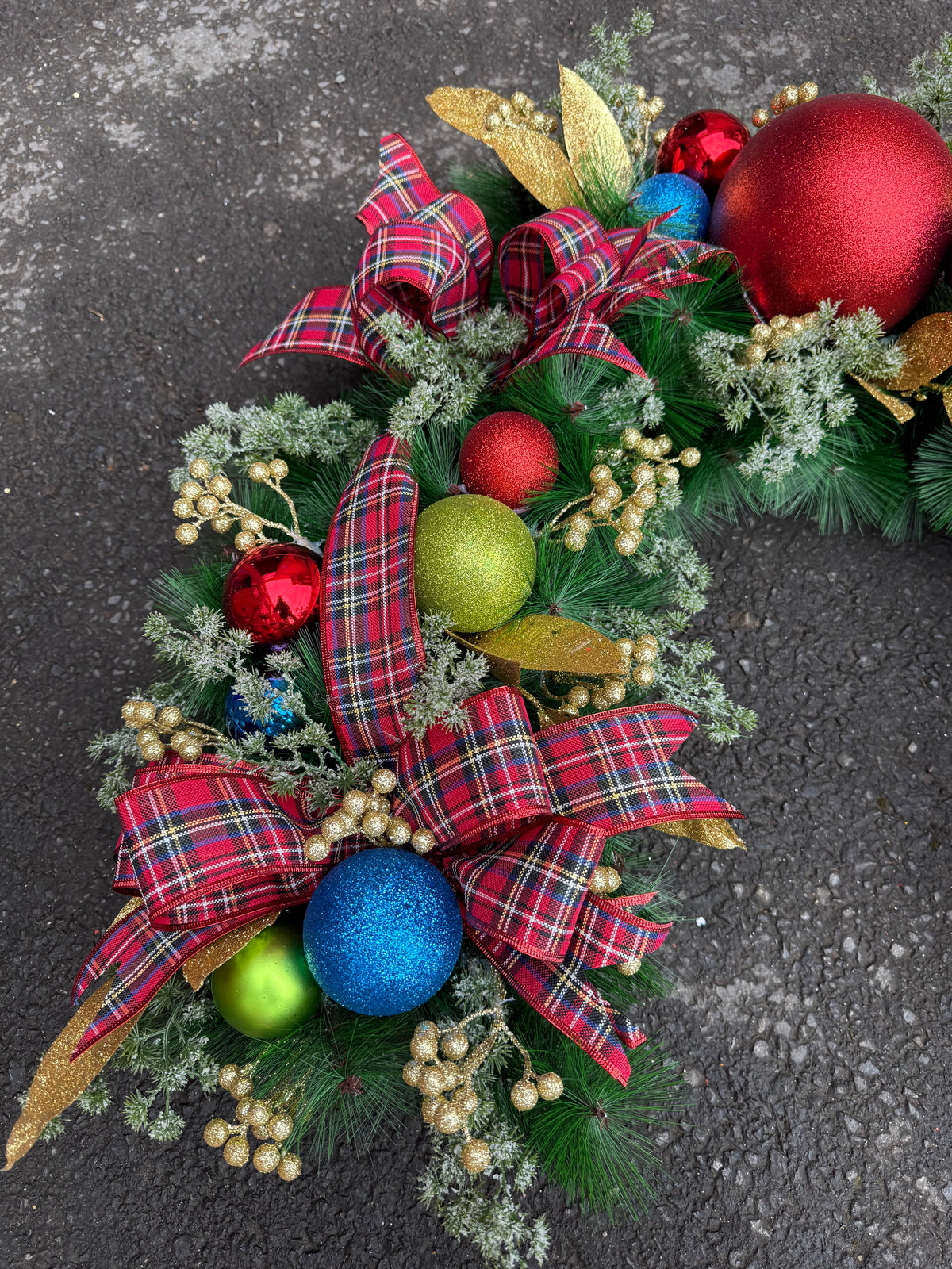 SUPER THICK DELUXE TRADITIONAL RED GREEN GOLD TARTAN 1.35metre GARLAND - PRE ORDER DESPATCH MID - LATE OCTOBER