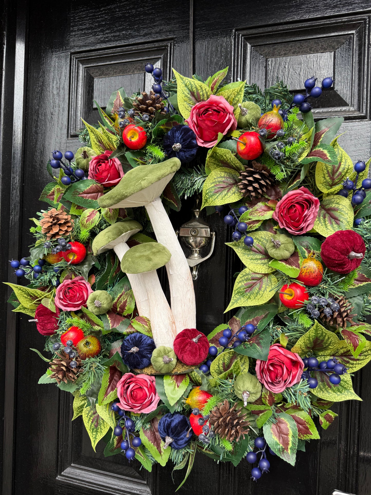 60cm DELUXE GIANT GREEN TOADSTOOL  WOODLAND MIXED FOLIAGE AUTUMN WREATH