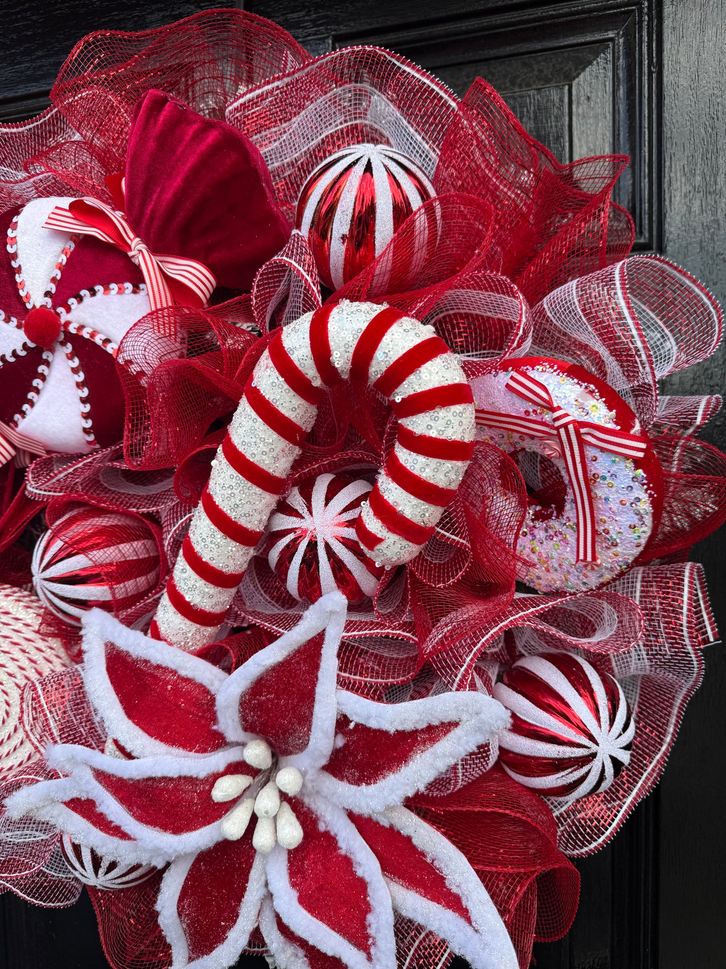 65cm DELUXE MIXED CANDY CANE WREATH - IMMEDIATE DESPATCH