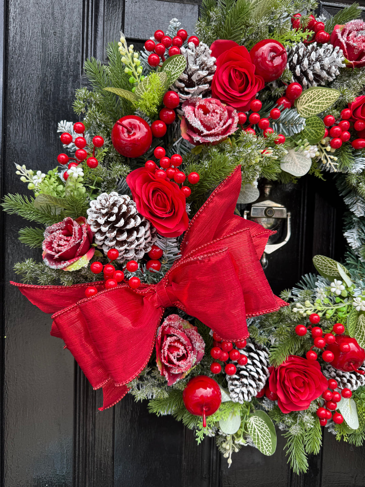 60cm DELUXE FOLIAGE RED TRADITIONAL APPLE ROSE FOLIAGE WREATH - IMMEDIATE DESPATCH