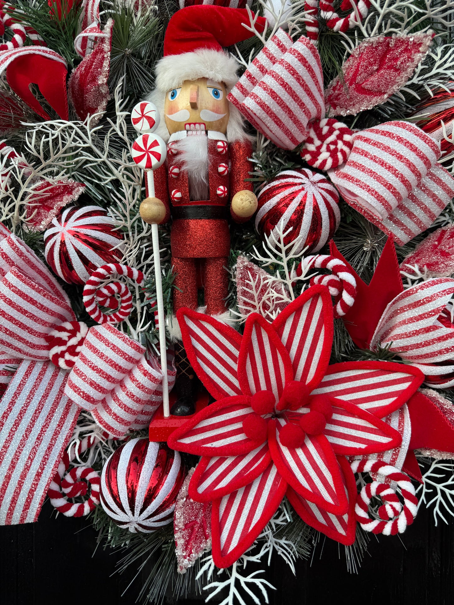 65cm FROSTED CANDY CANE NUTCRACKER MIXED WREATH - IMMEDIATE DESPATCH