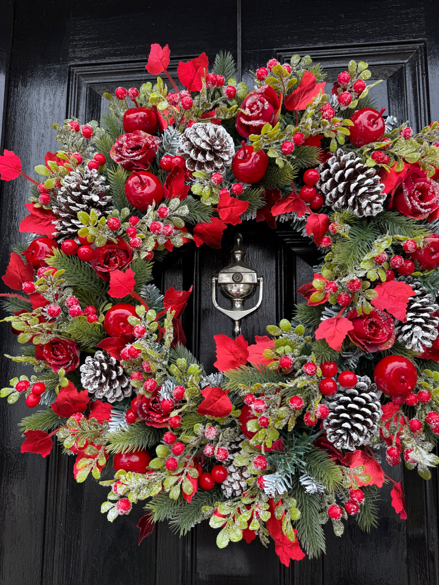 60cm DELUXE TRADITIONAL ROSE BERRY APPLE FOLIAGE WREATH