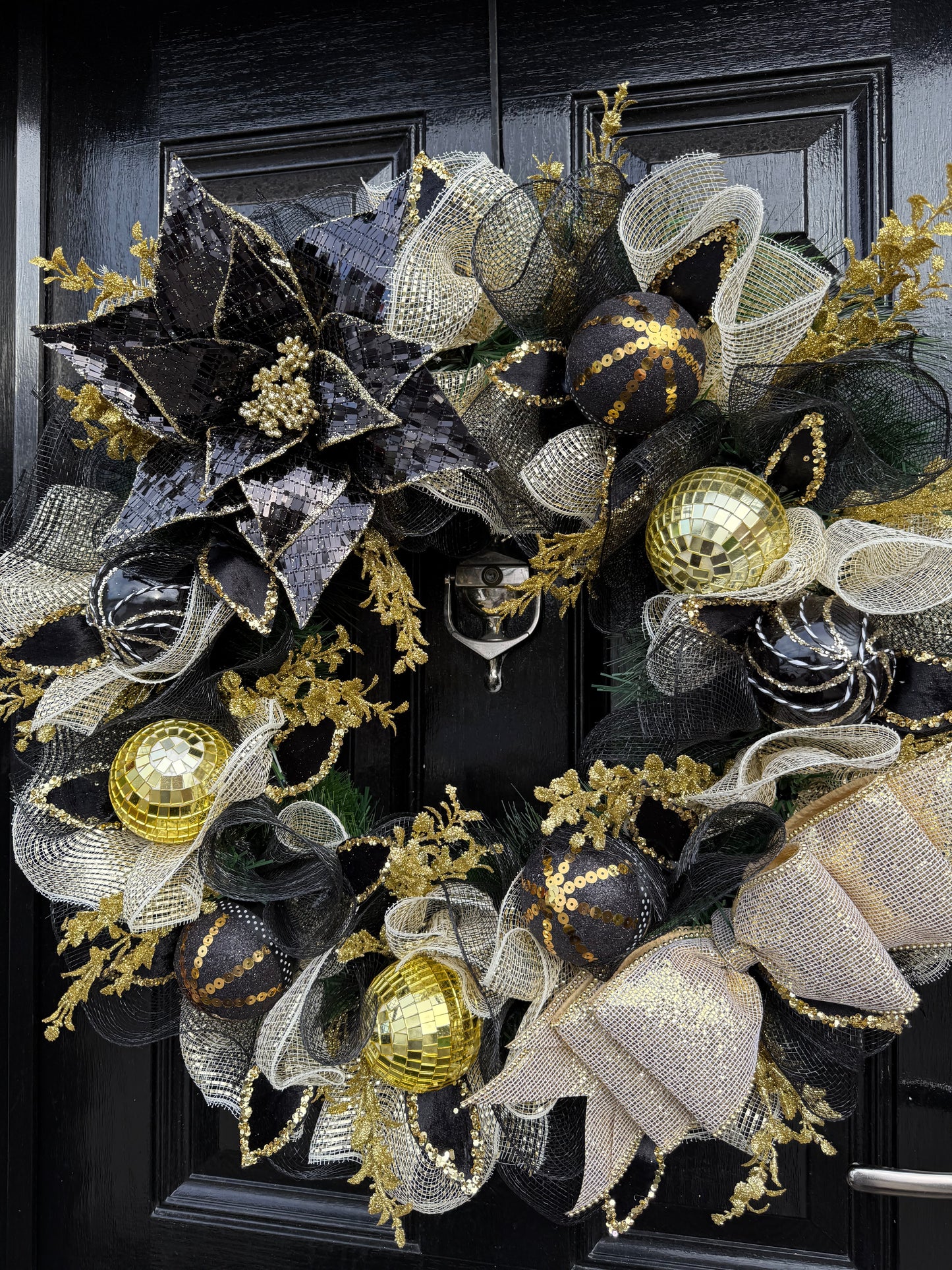 65cm BLACK GOLD MIX MIRROR BALL BAUBLE WREATH - IMMEDIATE DESPATCH