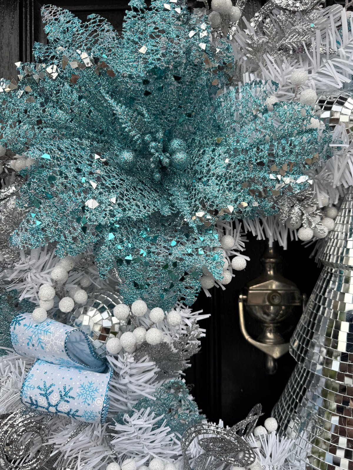 60cm FROZEN ICE MIRROR BALL/TREE GLITTER DELUXE WREATH