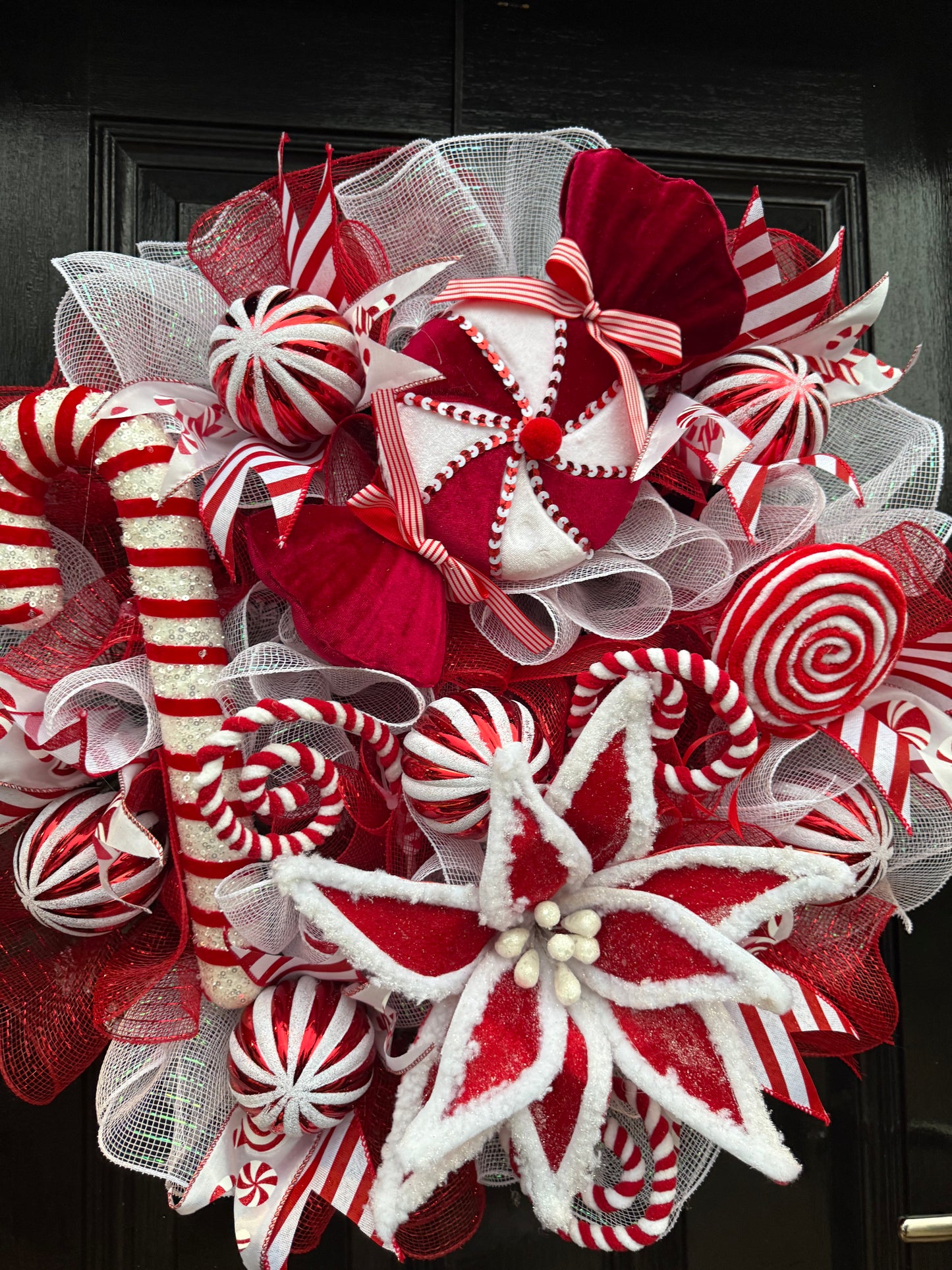 65cm DELUXE MIXED CANDY CANE WREATH