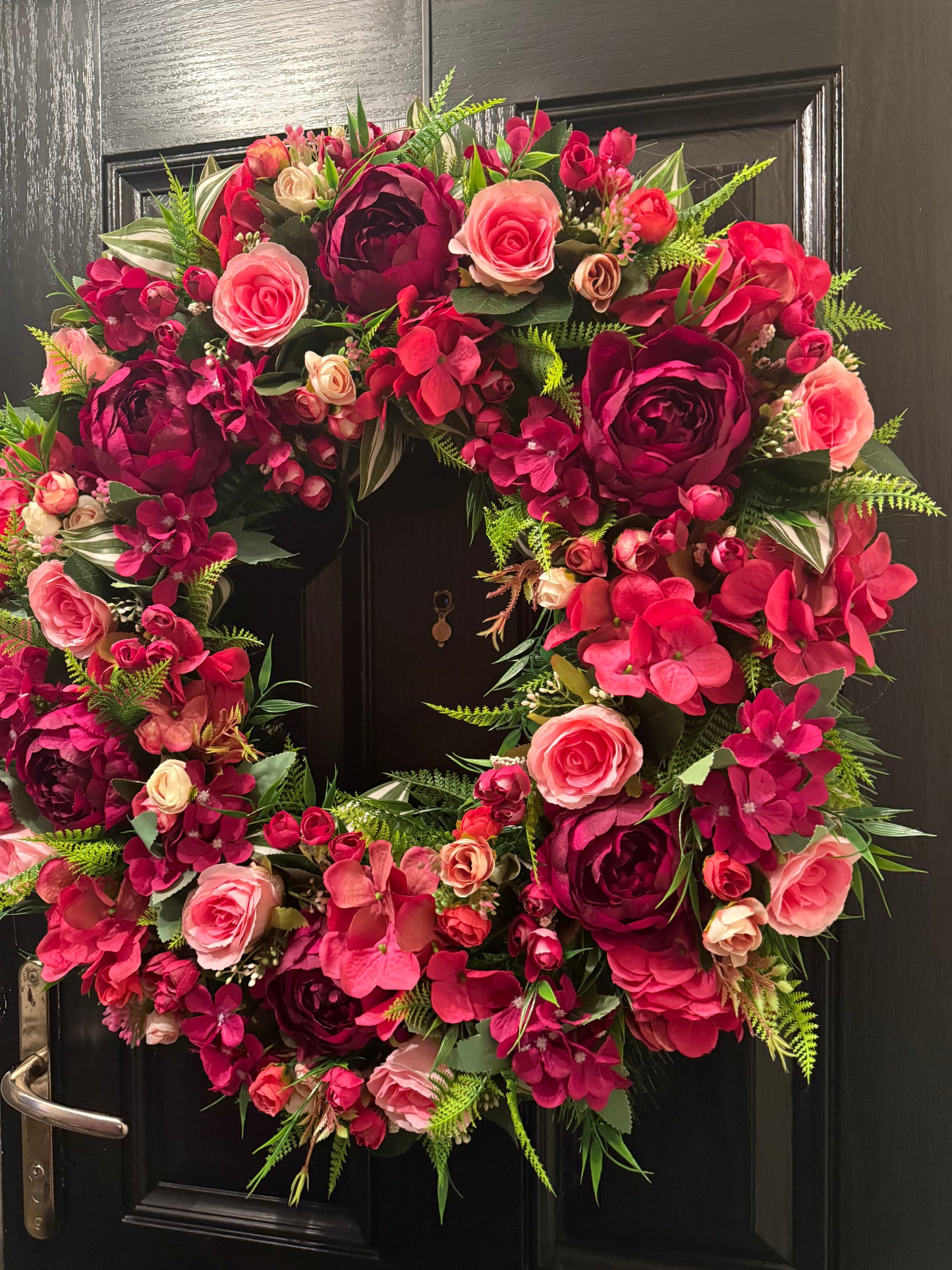 *MADE TO ORDER APRROX 10 WORKING DAYS FOR DISPATCH *** 65cm DELUXE DEEP PINKS MIX FOLIAGE WREATH