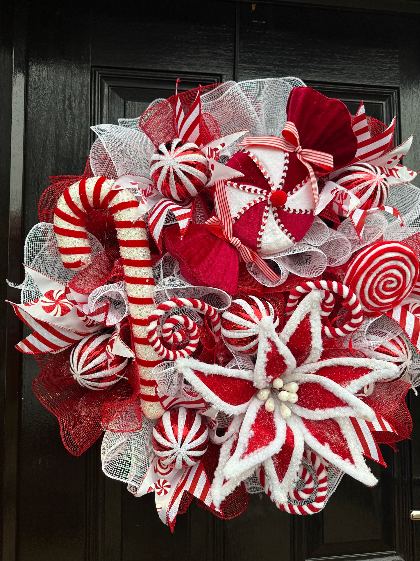 65cm DELUXE MIXED CANDY CANE WREATH