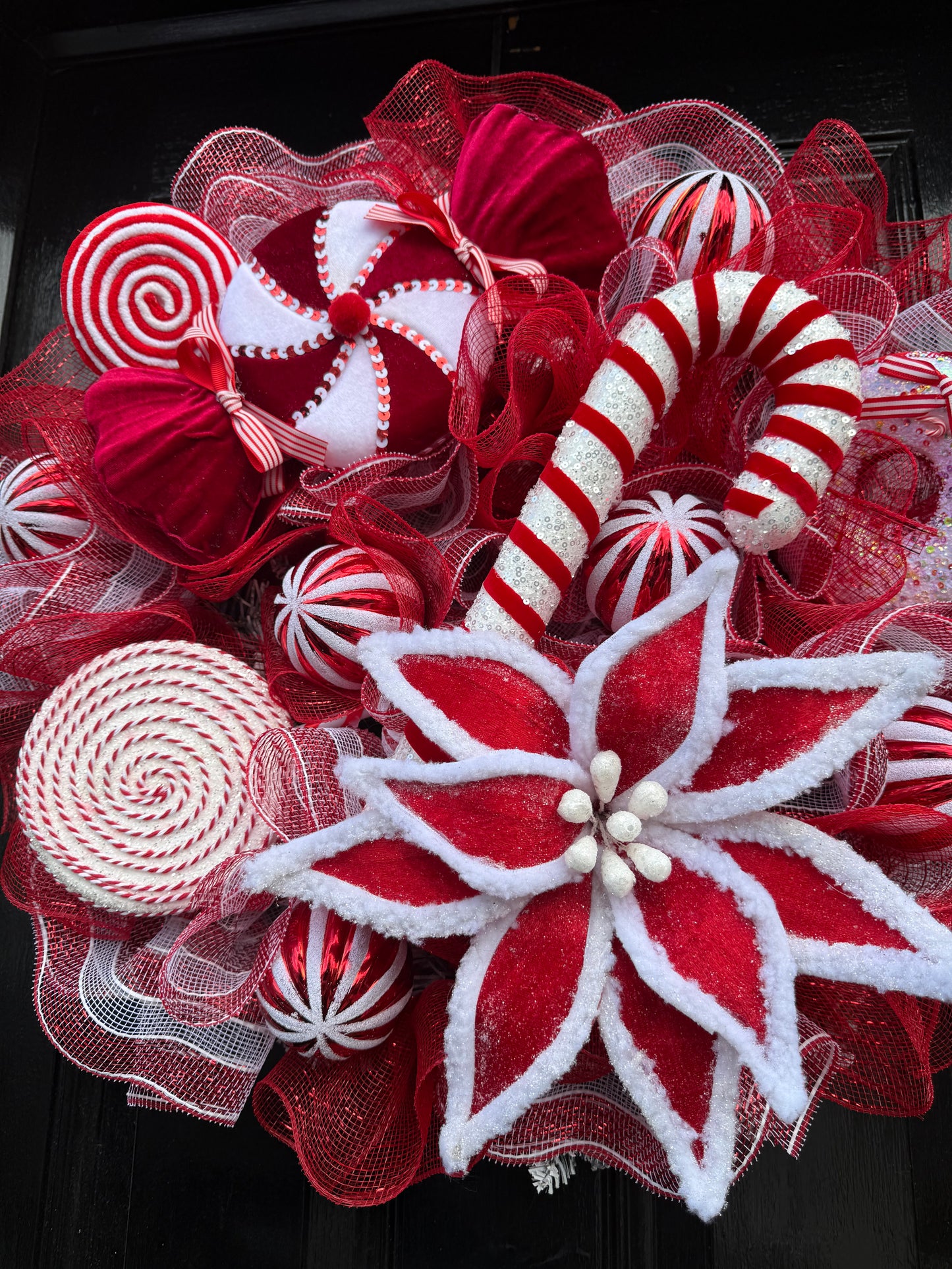 65cm DELUXE MIXED CANDY CANE WREATH - IMMEDIATE DESPATCH