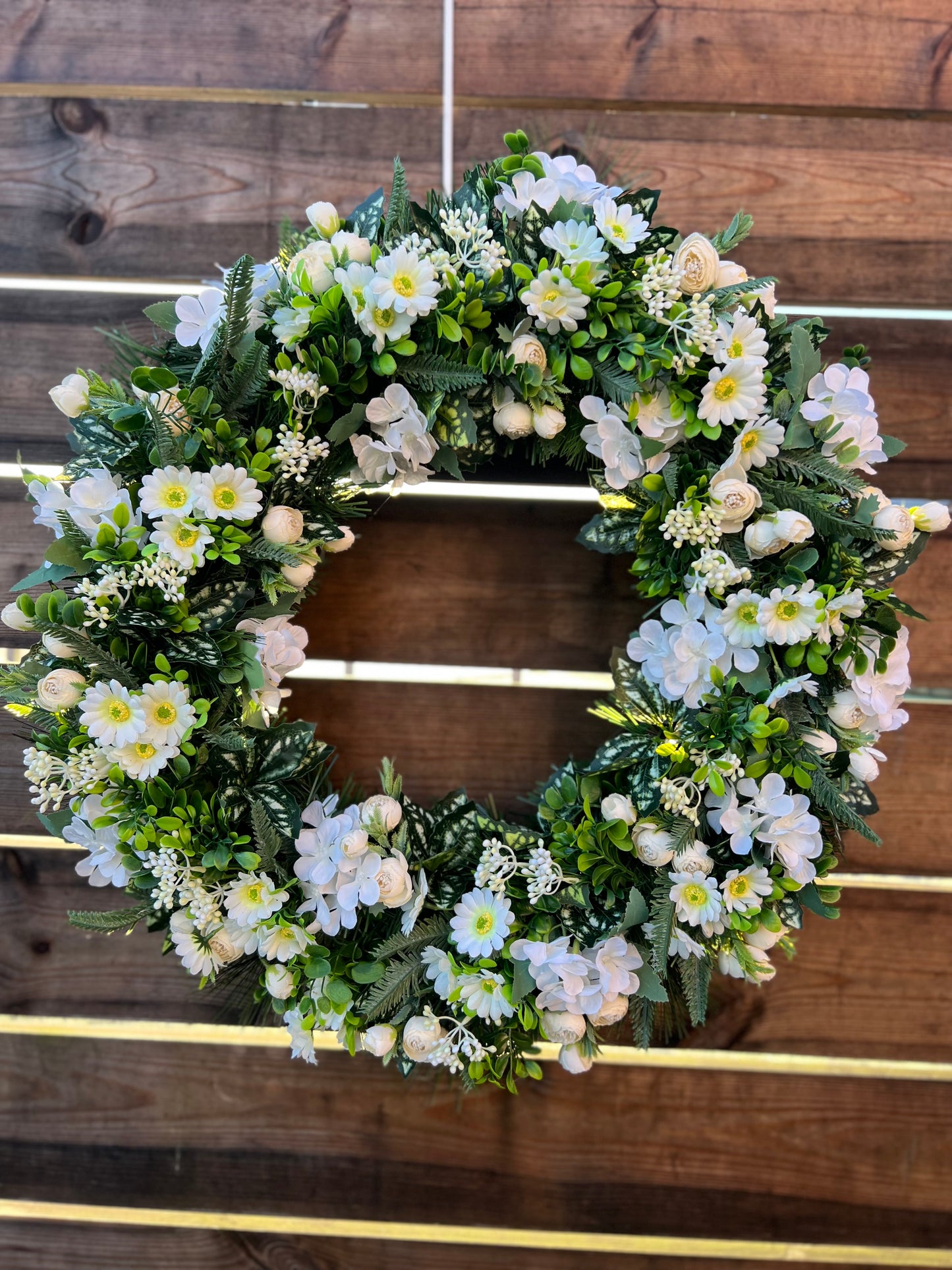 65cm NEUTRALS/IVORY FOLIAGE DELUXE MIX WREATH