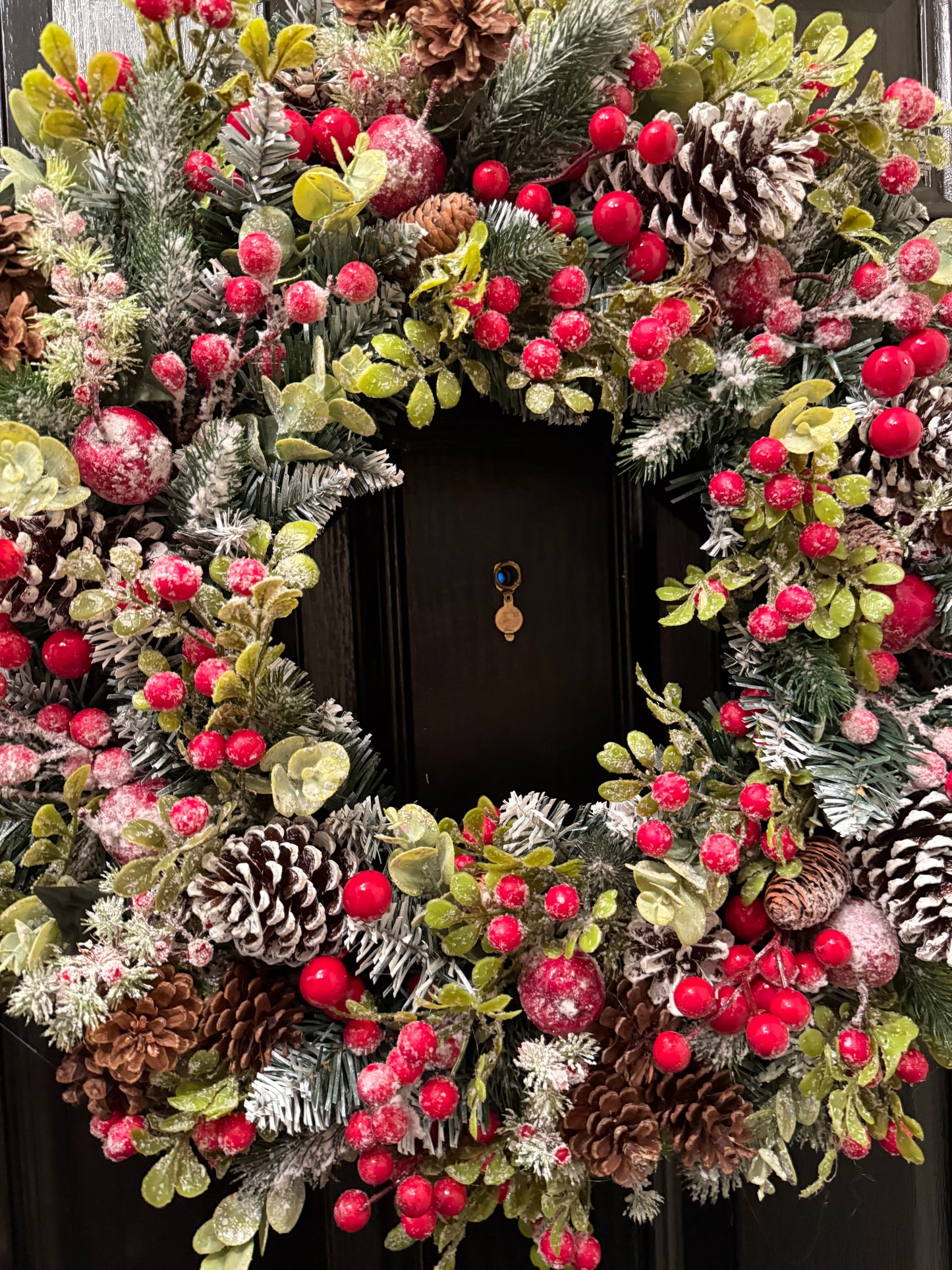 60cm FROSTED SNOWY VERY BERRY WINTER WREATH - IMMEDIATE DESPATCH