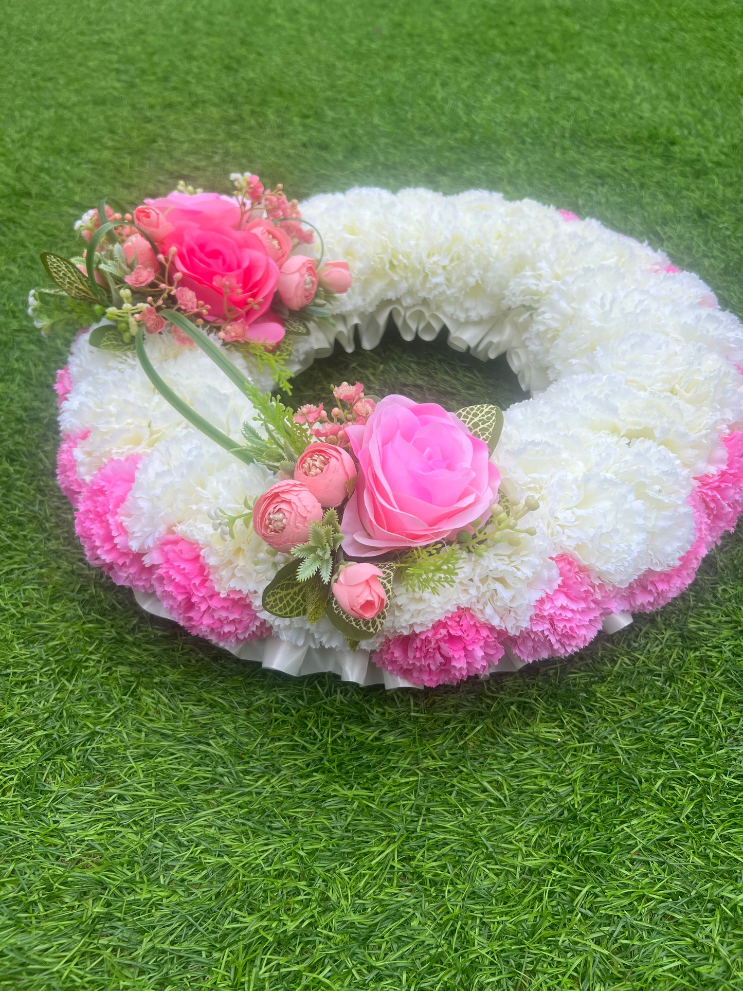 FLORAL TRIBUTE RING 14"