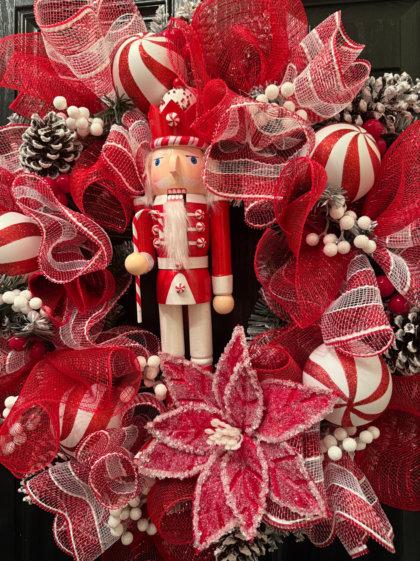 60cm FROSTED NUTCRACKER CANDY CANE MIXED WREATH - IMMEDIATE DESPATCH
