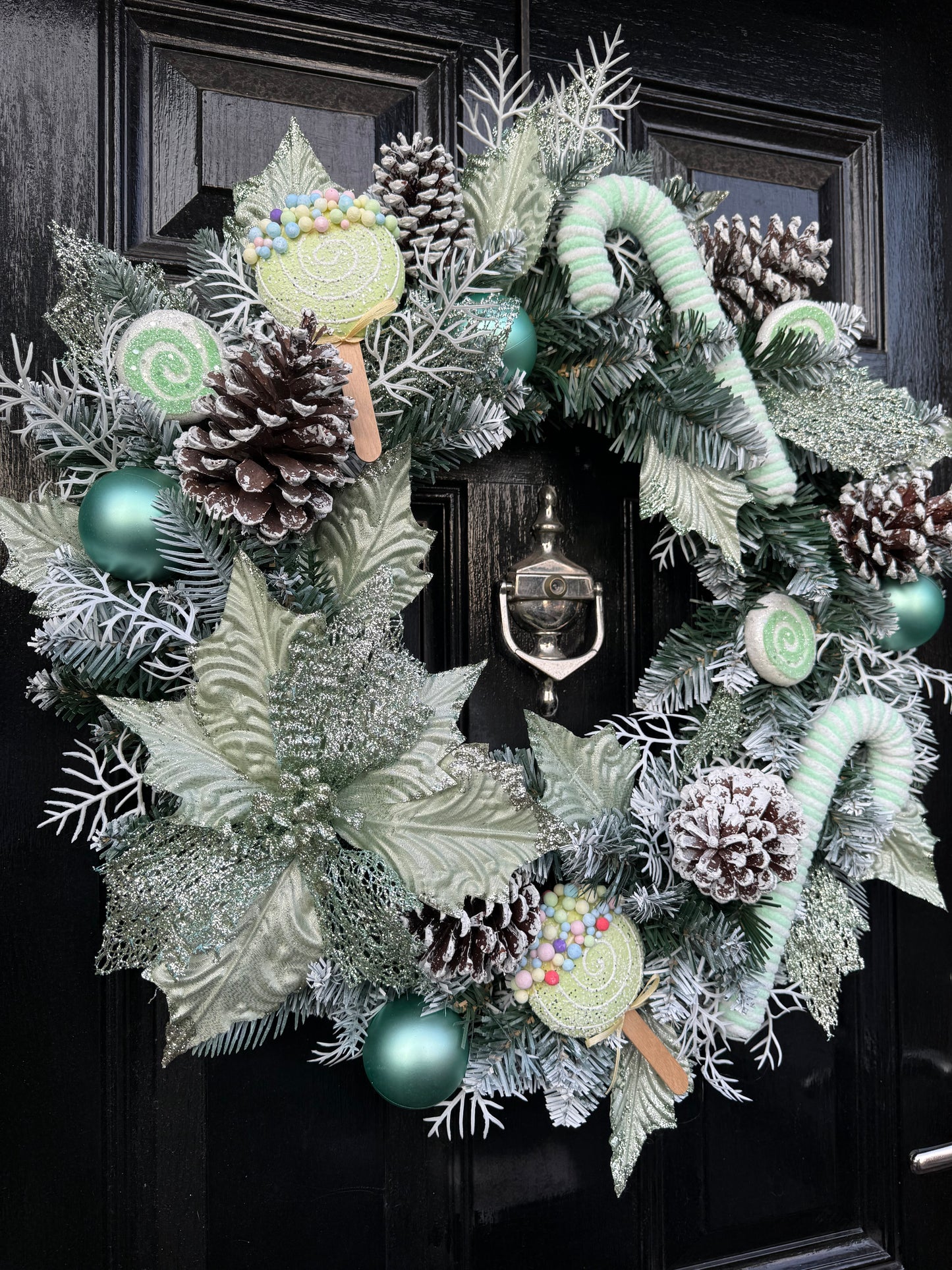 60cm FROSTED PASTEL GREEN WHITE CANDY POP WREATH - IMMEDIATE DESPATCH