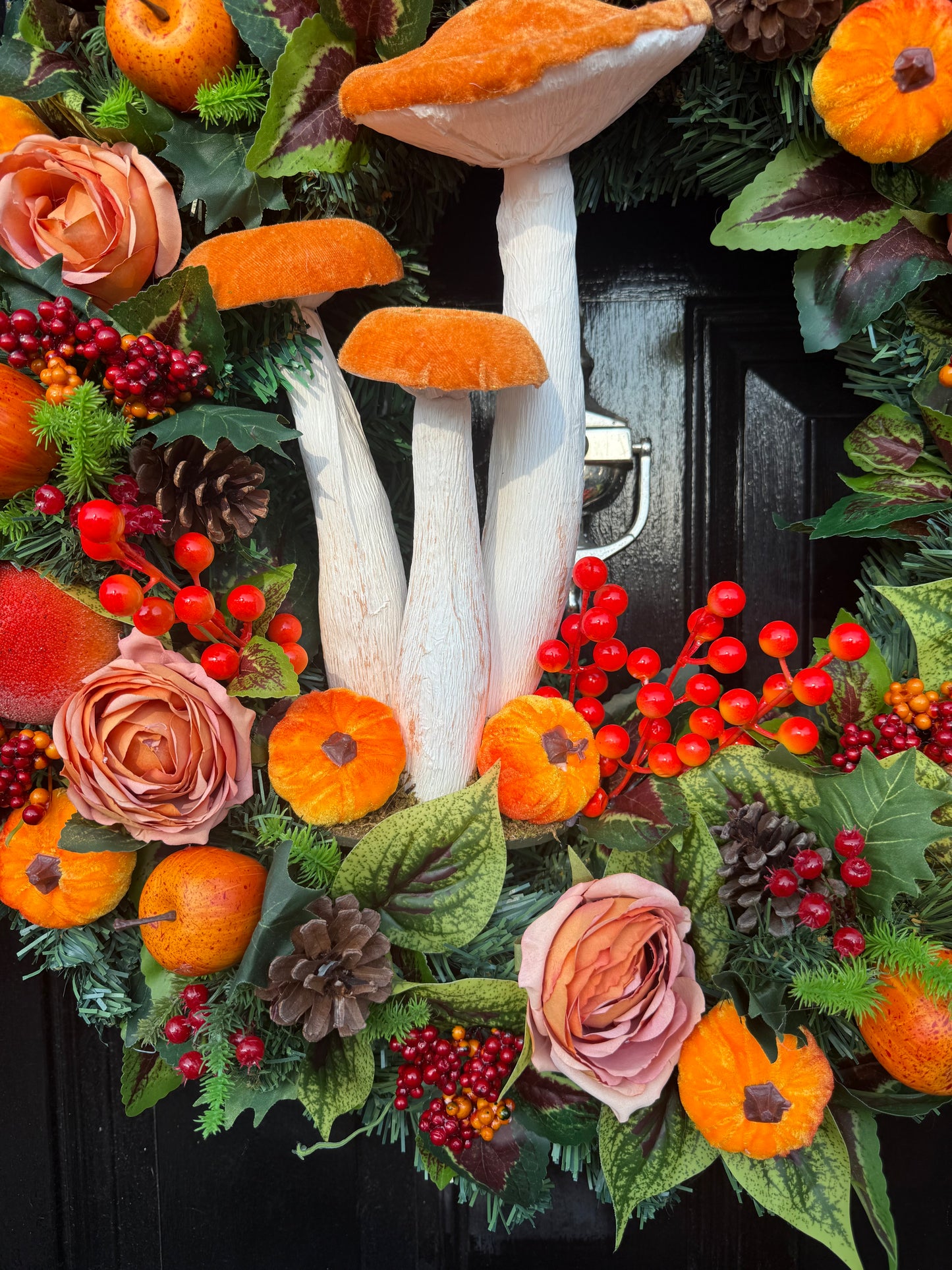 60cm DELUXE GIANT ORANGE TOADSTOOL  WOODLAND MIXED FOLIAGE AUTUMN WREATH