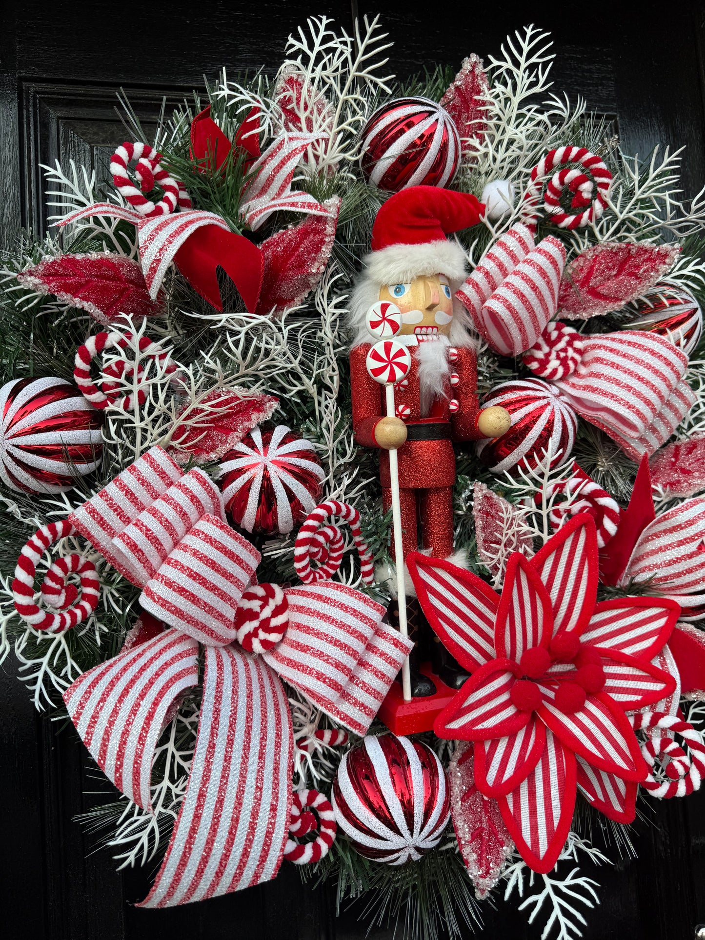 65cm FROSTED CANDY CANE NUTCRACKER MIXED WREATH - IMMEDIATE DESPATCH