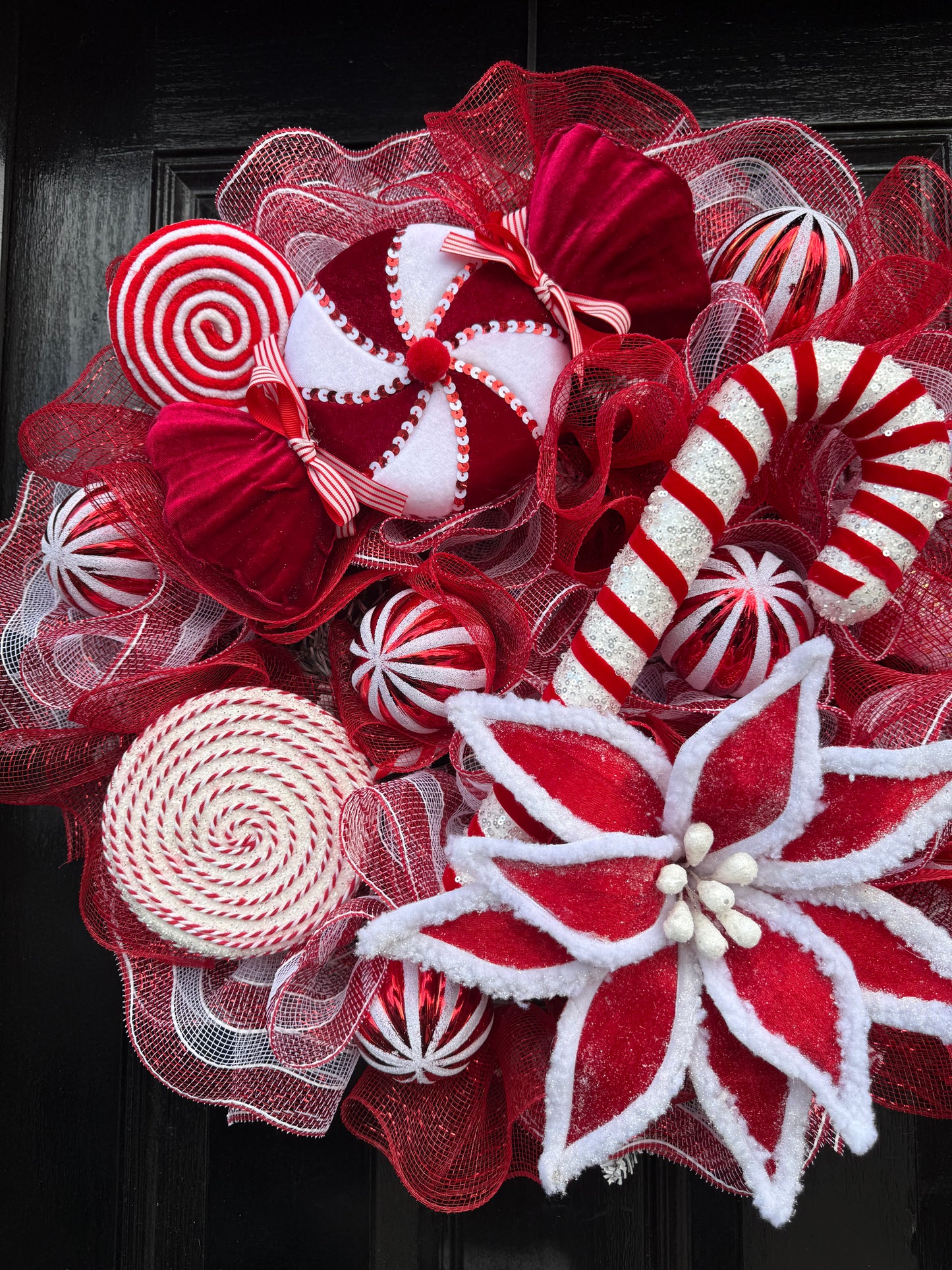 65cm DELUXE MIXED CANDY CANE WREATH - IMMEDIATE DESPATCH