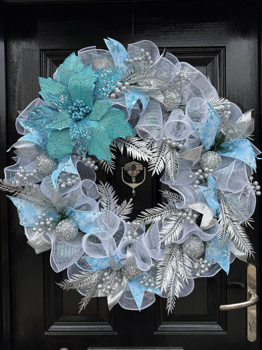 65cm ICE BLUE POINSETTIA MESH MIXED WREATH