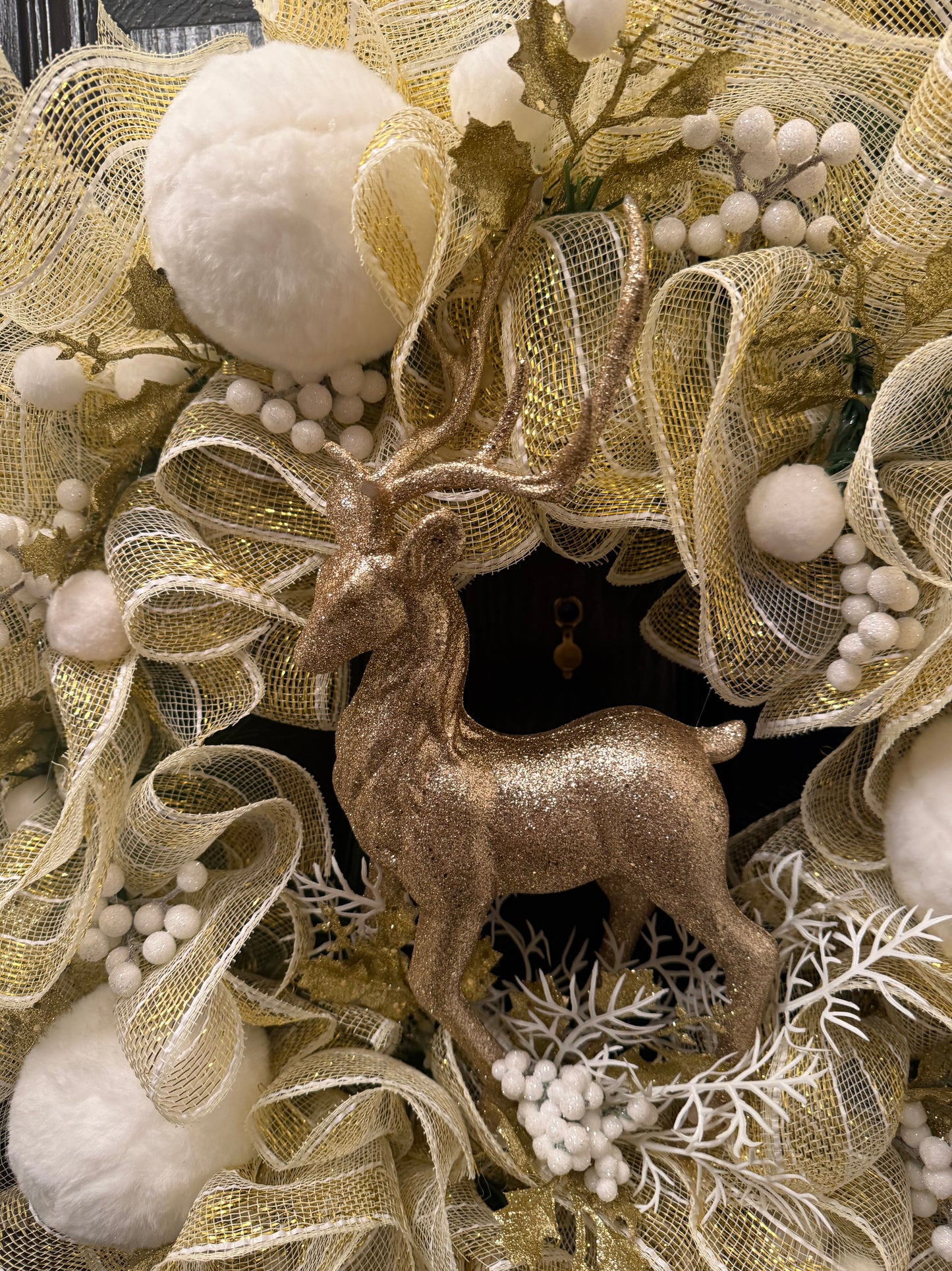 65cm GOLD GLITTER STAG SNOWBALL DELUXE WREATH - IMMEDIATE DESPATCH