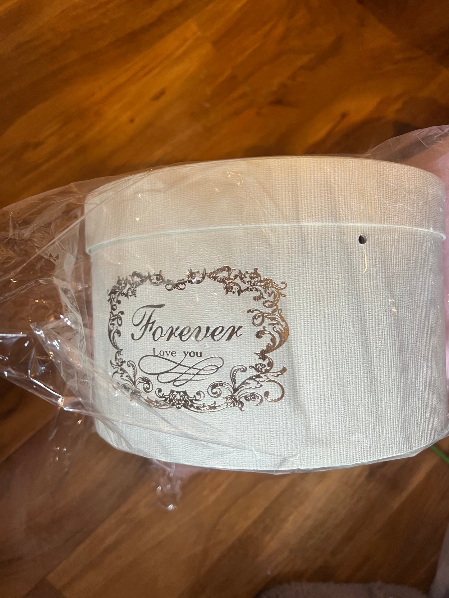 Set 3 IVORY forever hat box deluxe