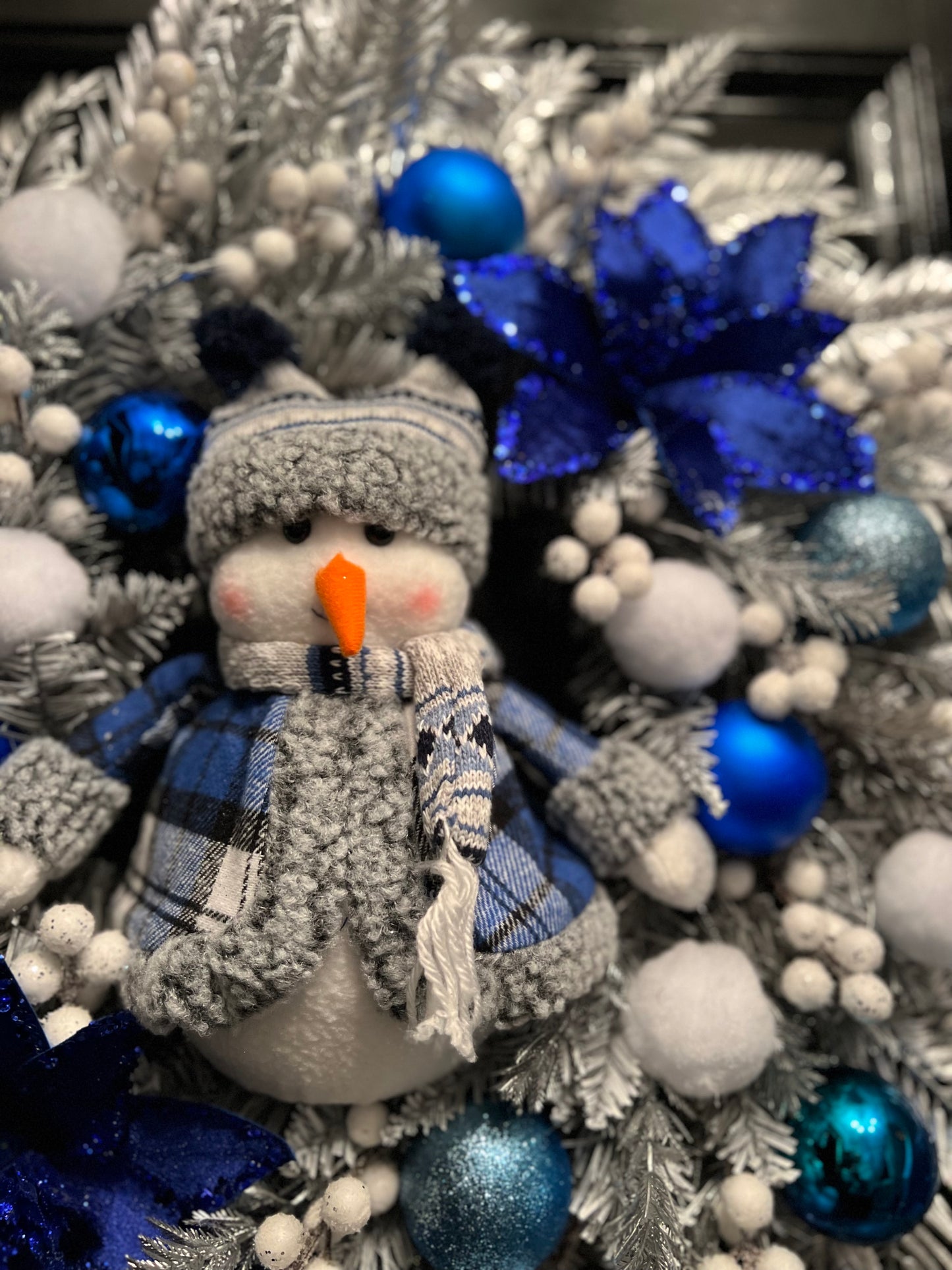 60cm SNOWMAN SNOWBALL BLUE/SILVER DELUXE WREATH - IMMEDIATE DESPATCH