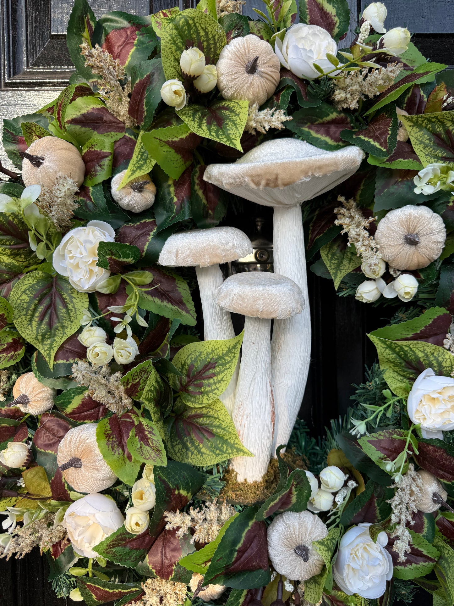 60cm DELUXE GIANT NEUTRAL IVORY TOADSTOOL  WOODLAND MIXED FOLIAGE AUTUMN WREATH