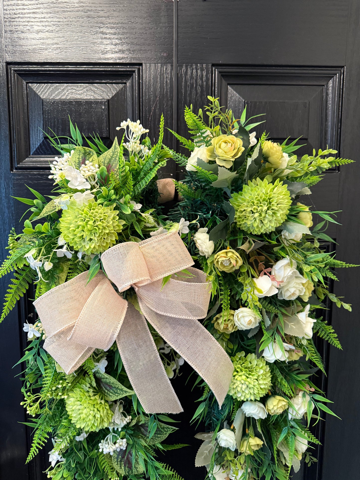 MIXED FOLIAGE SPRING / SUMMER HORSESHOE WREATH